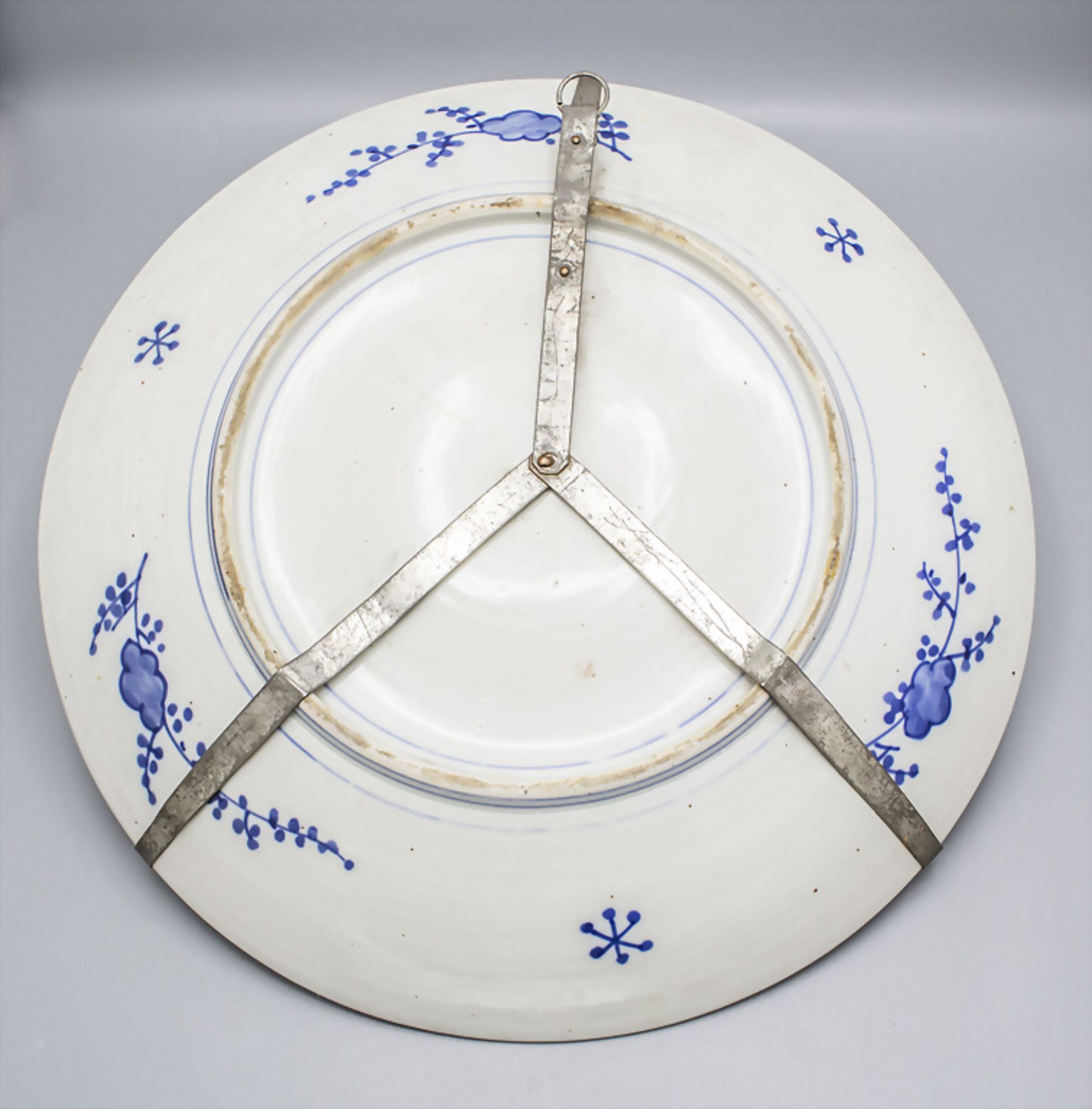 Großer Teller / A large plate, wohl  China 18. Jh. - Bild 4 aus 4