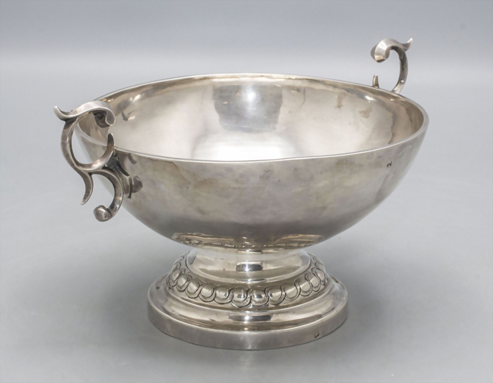 Hochzeitsschale / A silver wedding bowl, Paris, 1798-1809 - Bild 2 aus 5