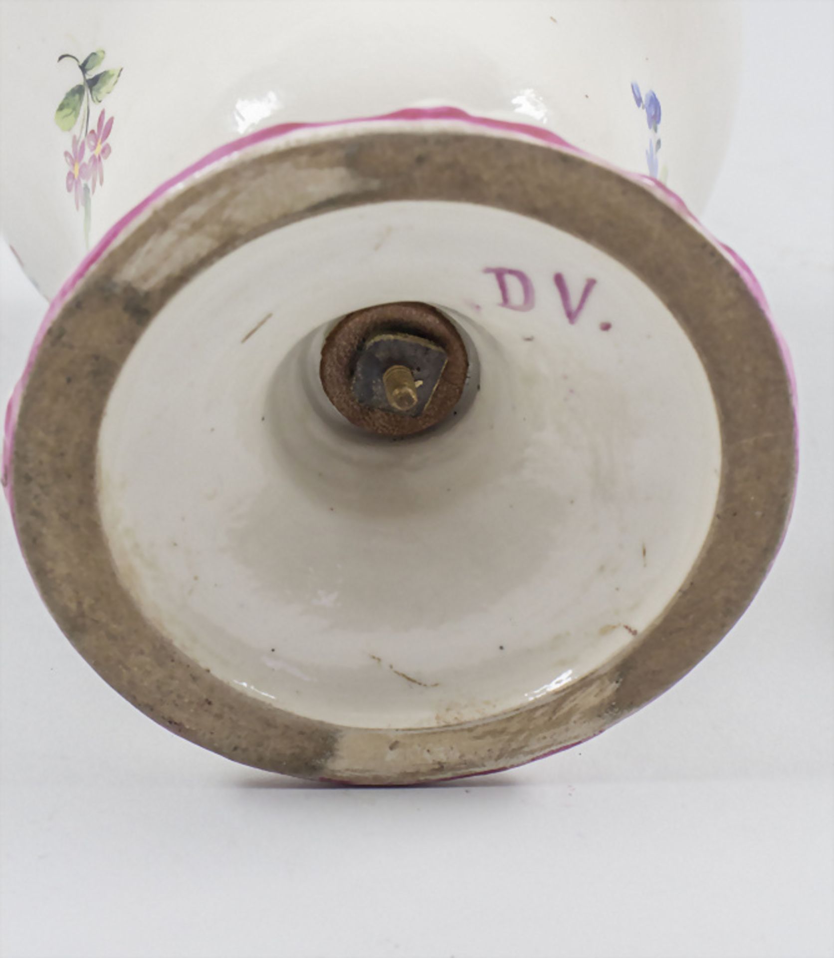 Potpourri Vase / A lidded potpourri vase, Mennecy-Villeroy, wohl 18. Jh. - Bild 7 aus 9