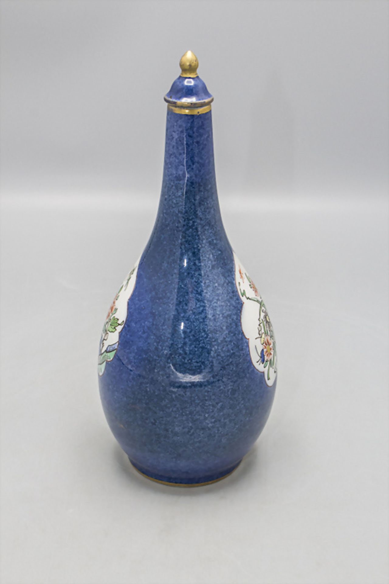 Deckelvase / A lidded vase, China, Qing Dynastie (1644-1911), Kangxi Periode (1662-1722) - Bild 2 aus 4