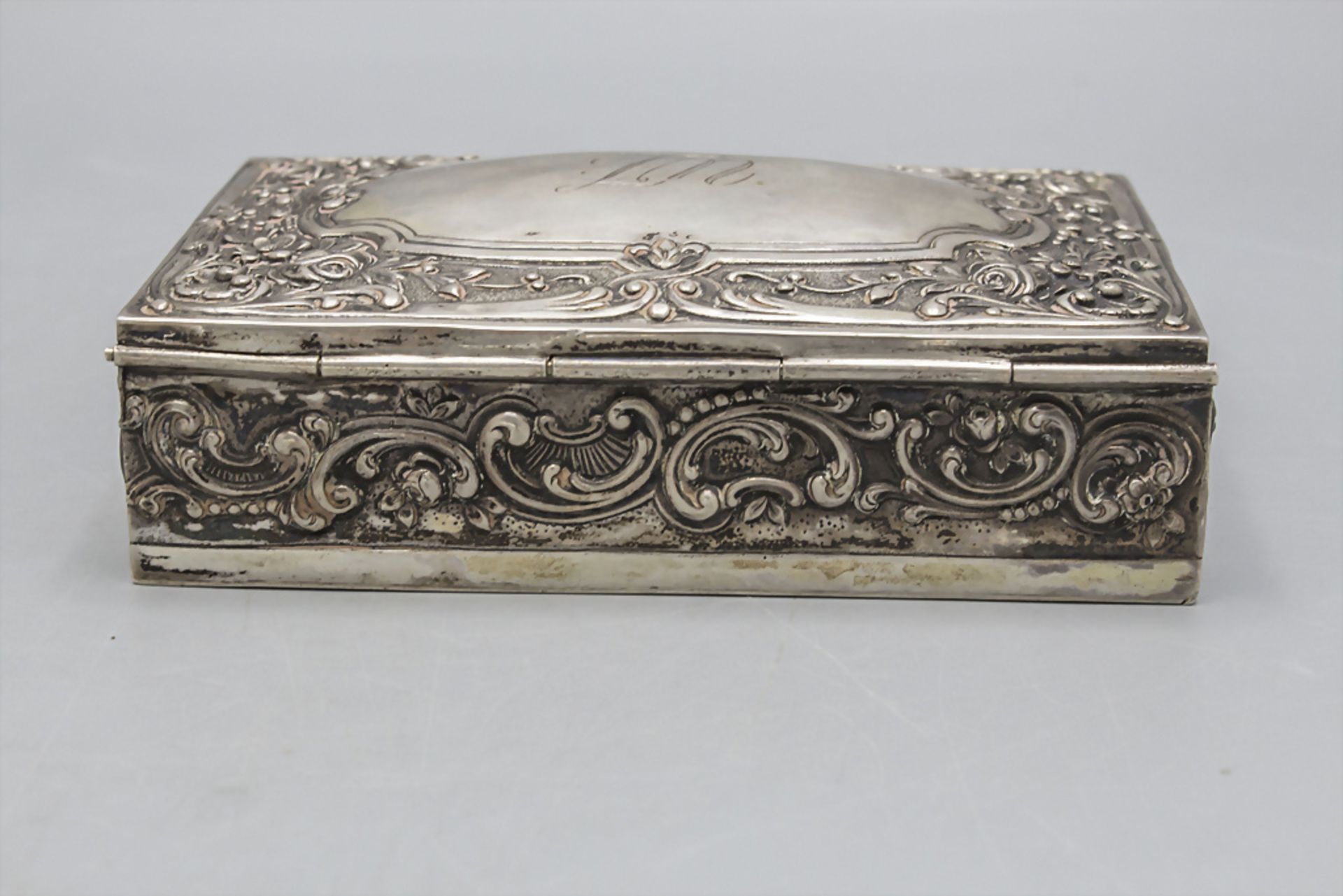 Schatulle / A silver casket, Adam Manns & Sohn, Dörnigheim am Main, 20. Jh. - Bild 4 aus 7