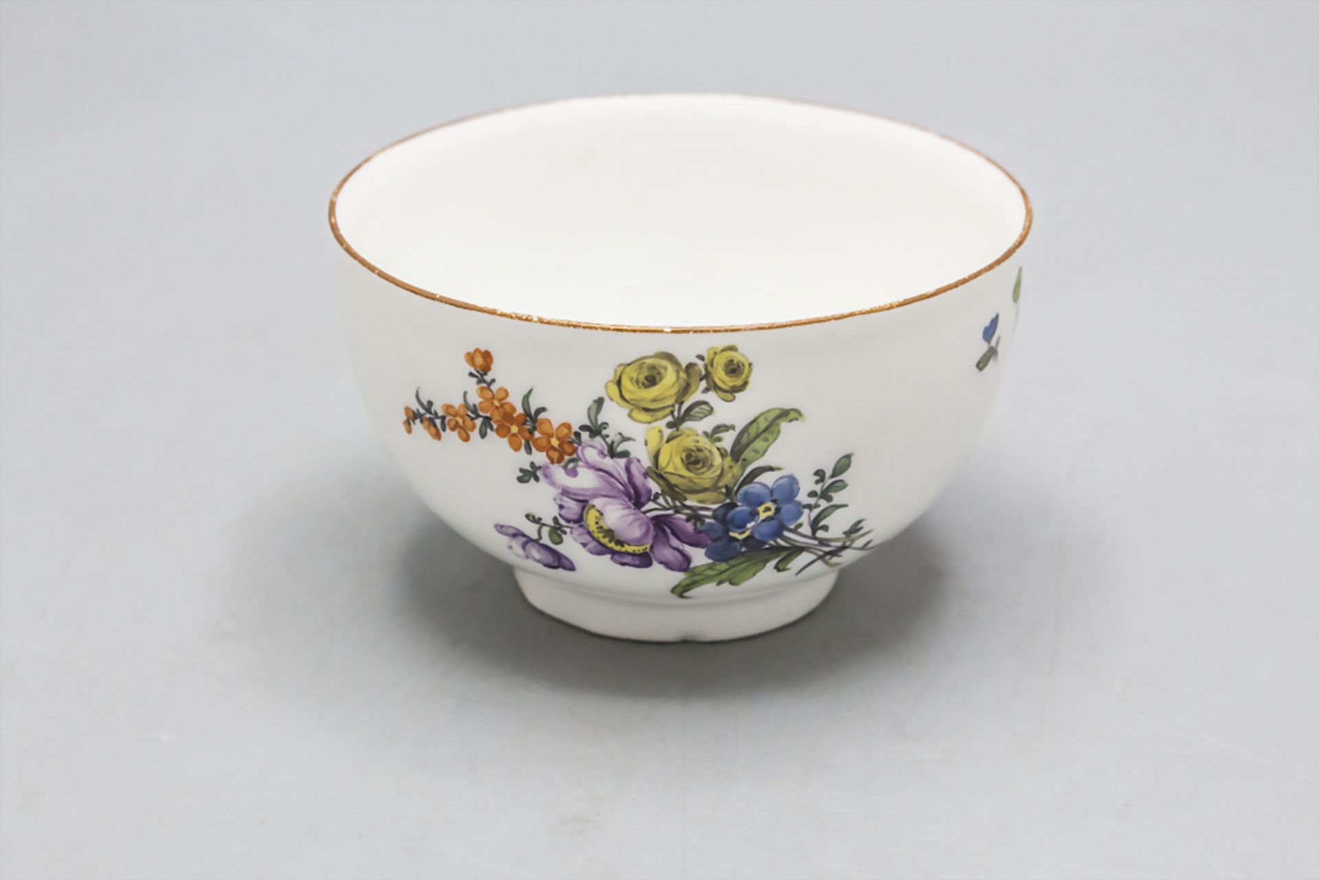 Koppchen mit Blumenmalerei / A coupling with flowers, Meissen, um 1740