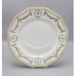 Teller mit Perlrand / A plate, Nymphenburg, ab 1910