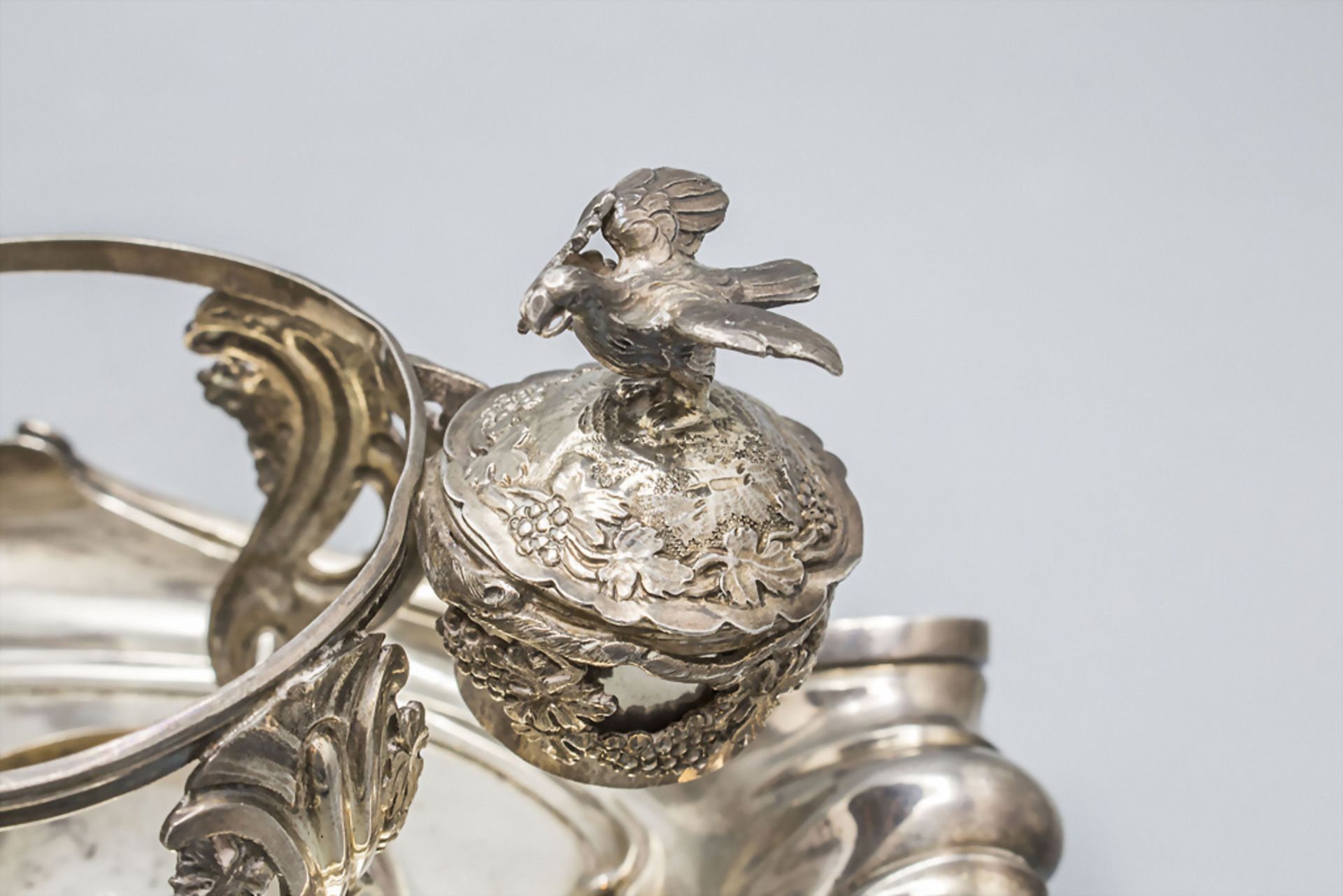 Barock-Menage / A Baroque silver cruet stand / Huiliere, Guillaume Brunet, Arles, 1770 - Bild 6 aus 9