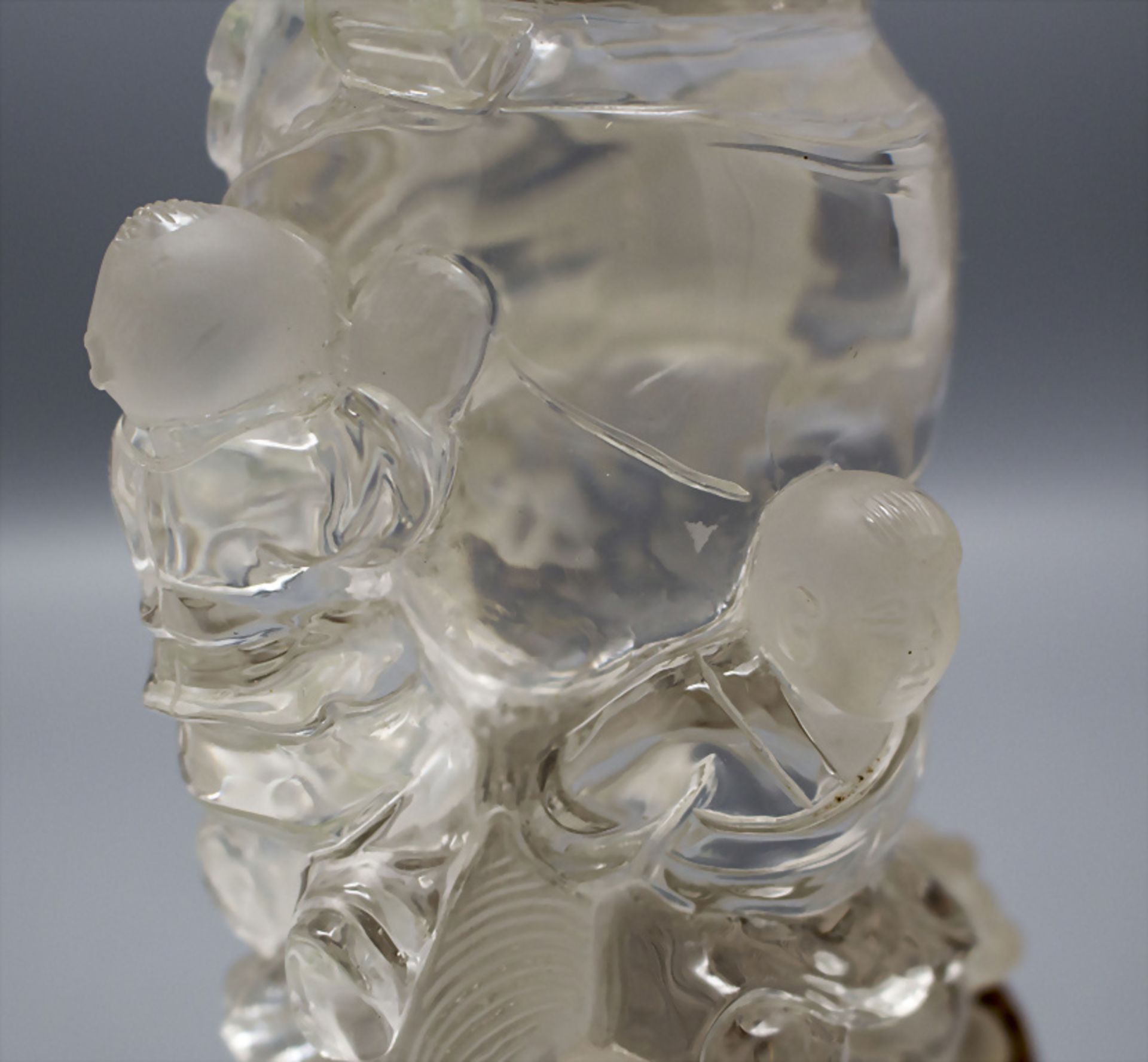 Bergkristall-Figur / A carved rock crystal figure, China, 20. Jh. - Image 9 of 9