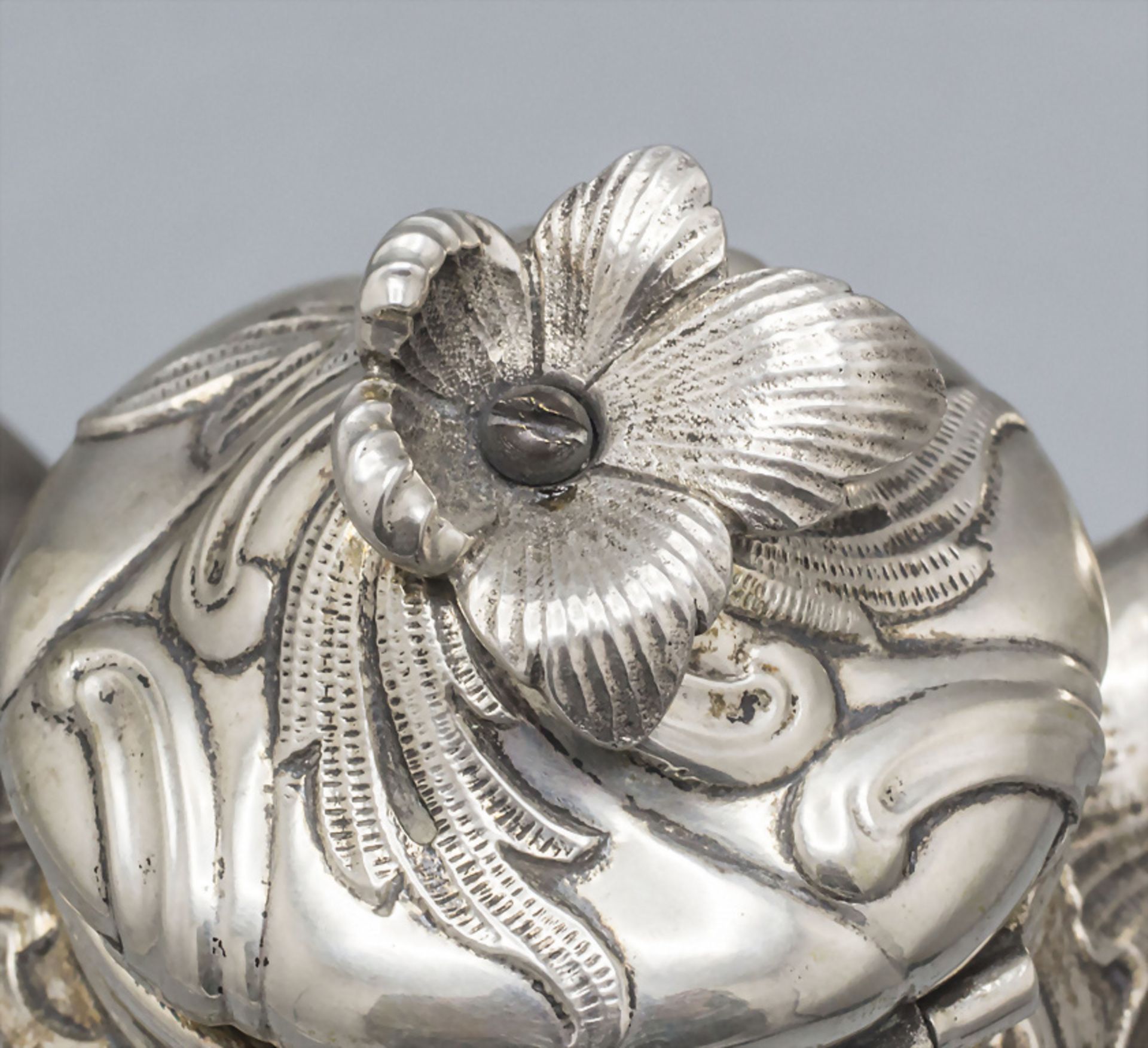 Rokoko Kanne / A Rococo silver pot, evtl. Wesel (Niederrhein), 18. Jh. - Bild 4 aus 6