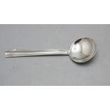 Art Déco Dessertlöffel / An Art Deco silver dessert spoon, Ernest Prost, Paris, um 1925