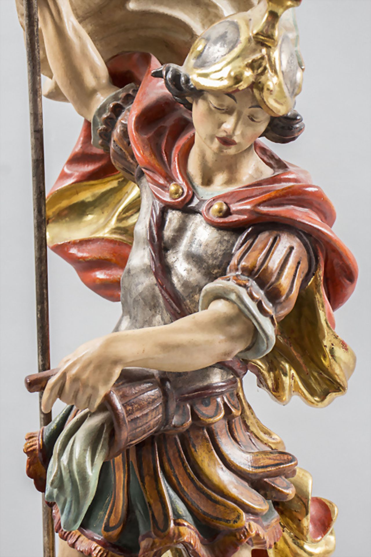 Holzskulptur 'Heiliger Florian' / A wooden sculpture of Saint Florian, Grödner ... - Bild 2 aus 9