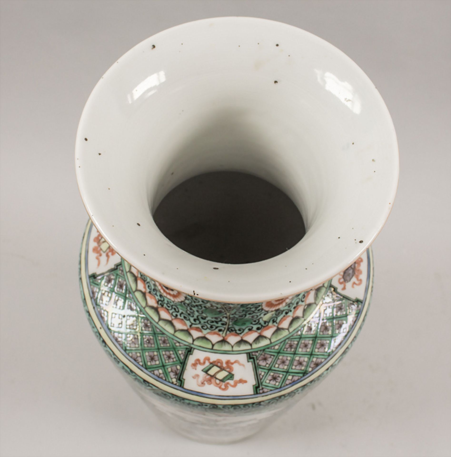 Rouleau-Vase, China, Qing Dynastie (1644-1911), gemarkt Kangxi (1662-1722) - Bild 7 aus 8
