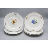 5 Teller mit Blumenmalerei / 5 plates with different flowers, Meissen, Mitte/Ende 19. Jh.