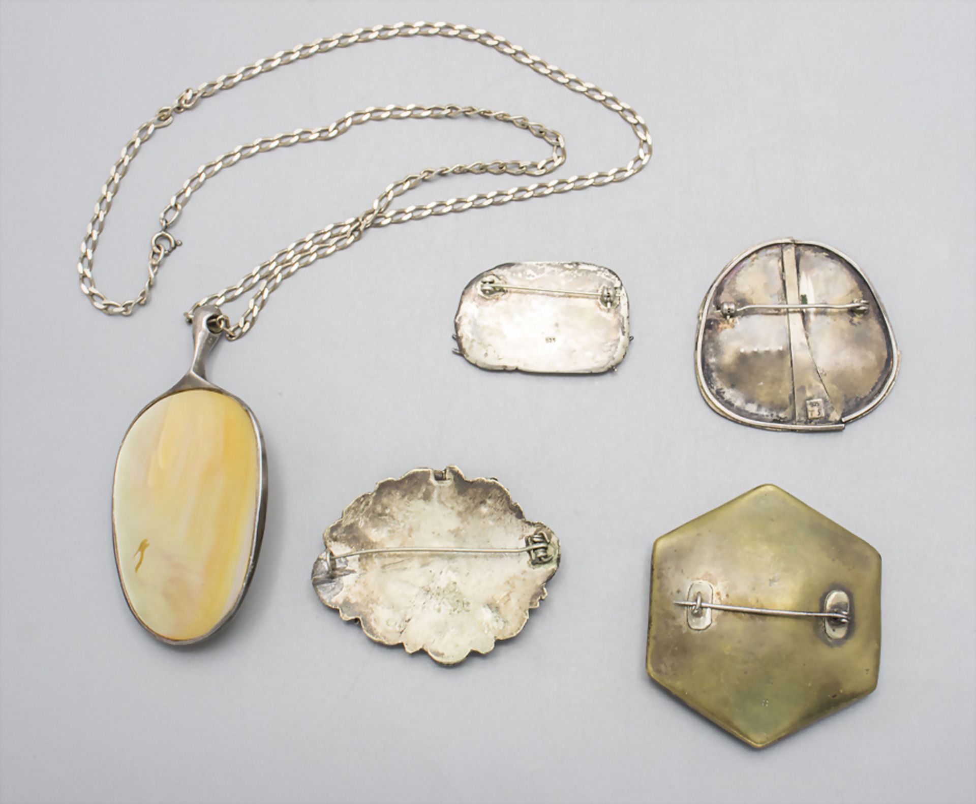 Schmuckkonvolut / A collection of five jewellery pieces - Image 2 of 9