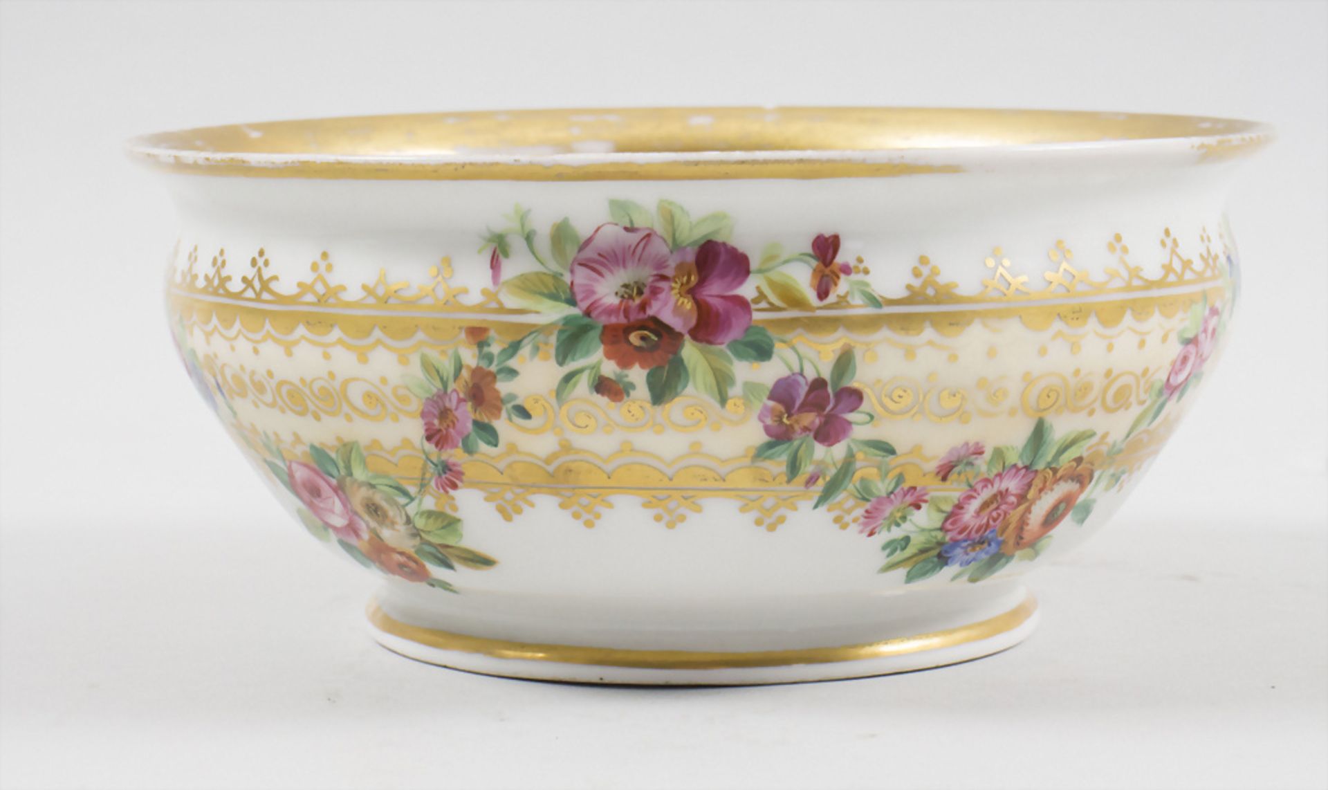 Schale mit Blumenmalerei / A bowl with flowers, Sabanin, Ratkovo, Russland, Ende 19. Jh.