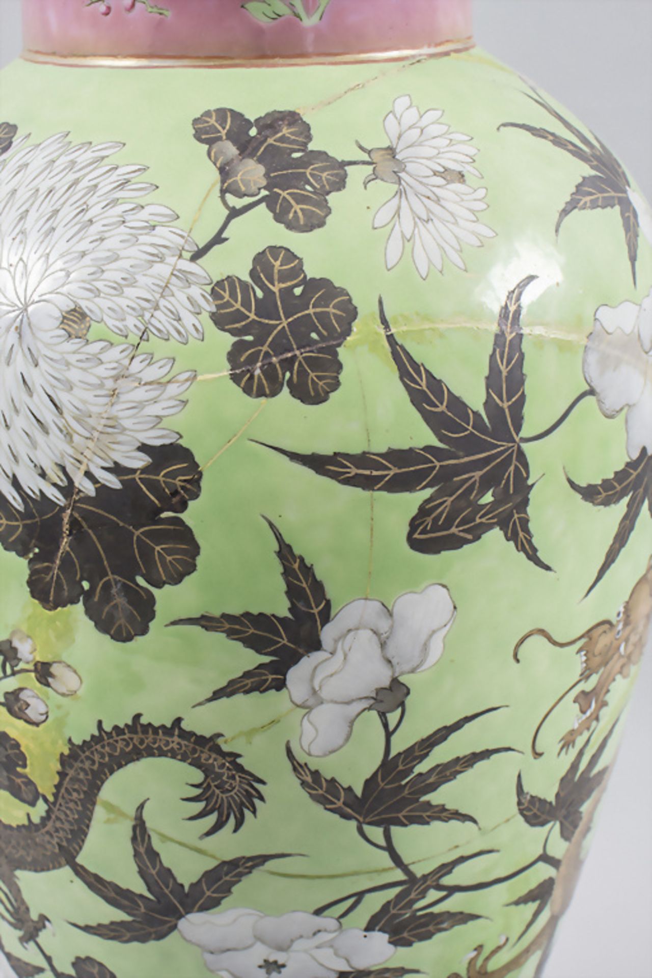 Große Drachen-Deckelvase / A large lidded dragon vase, China, Qing Dynastie (1644-1911), ... - Image 10 of 11