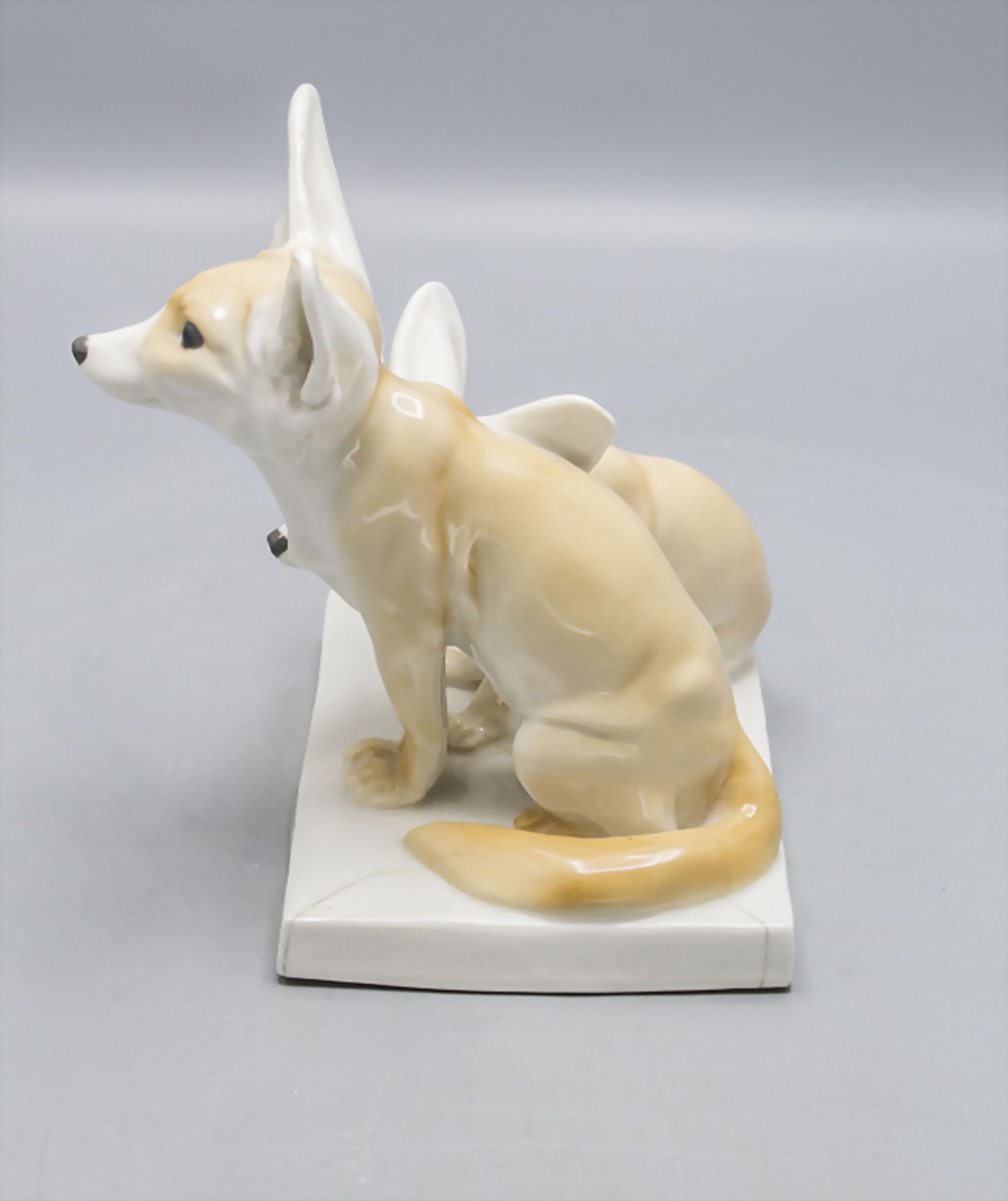 Figurenpaar 'Zwei Wüstenfüchse' / Fenneks / A figural animal group of two desert foxes, Otto ... - Image 3 of 6