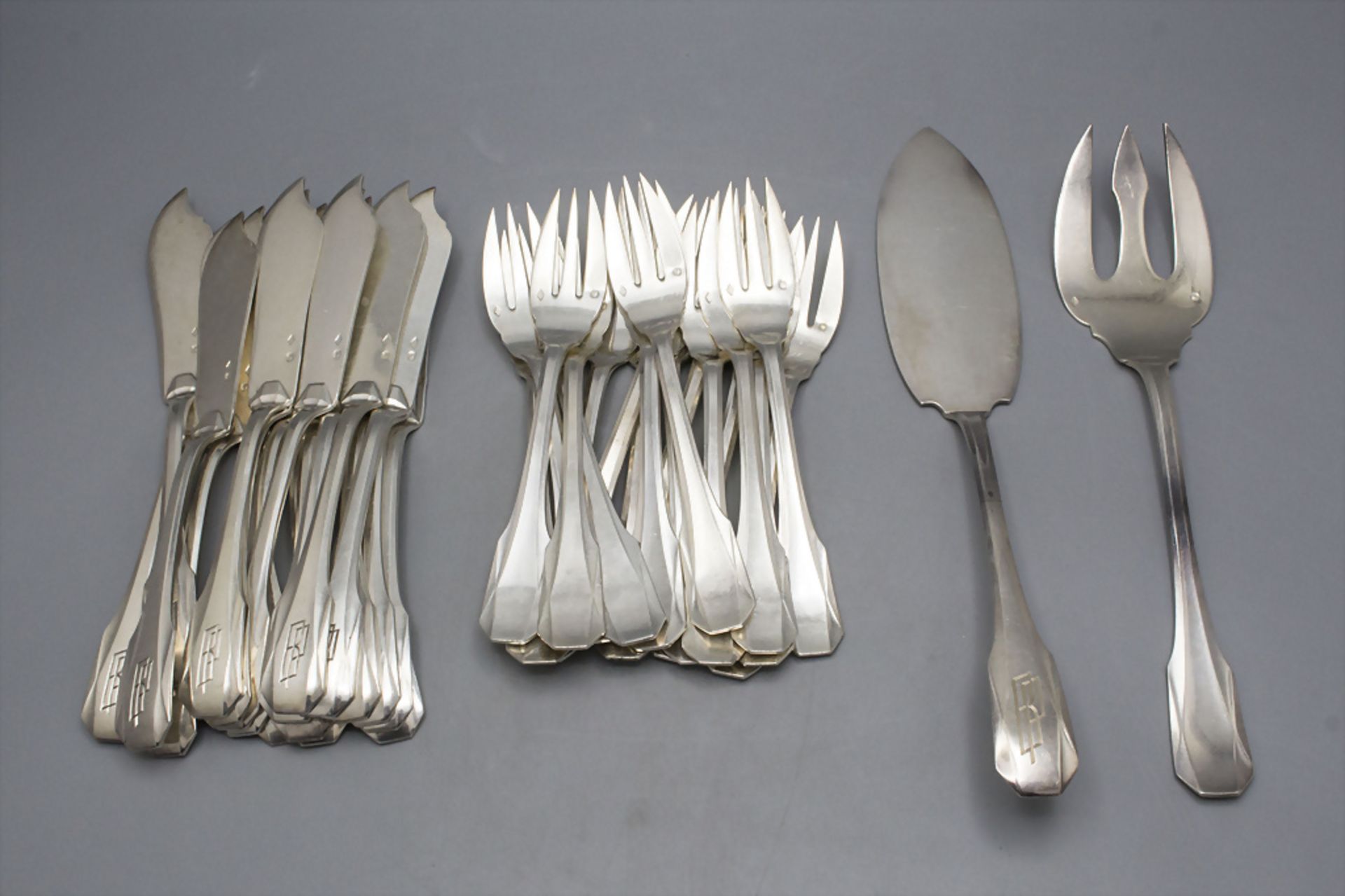 Art Déco Fischbesteck für 18 Personen / 38 pieces of silver Art Deco fish cutlery, Frankreich, ... - Image 8 of 8