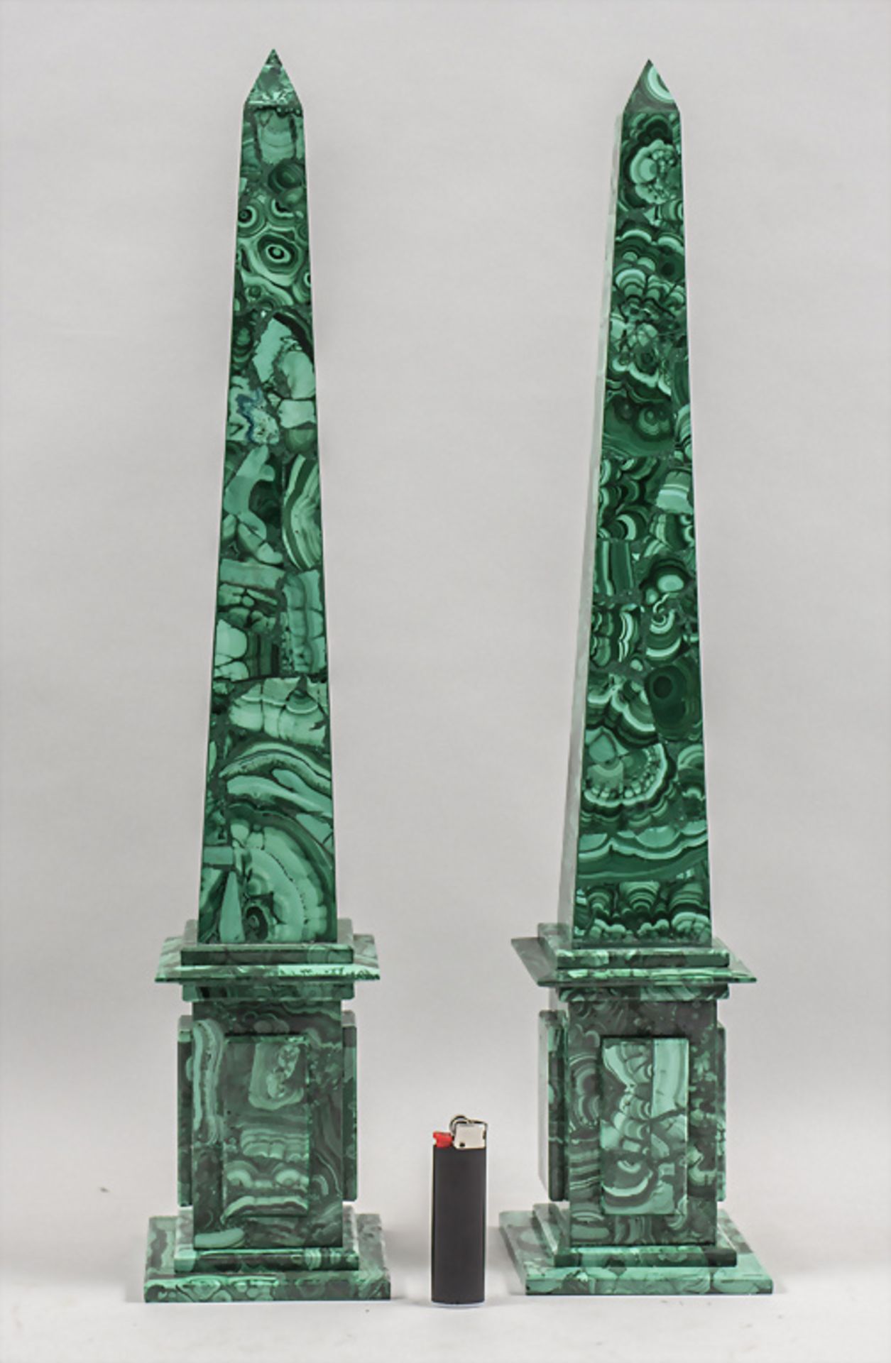 Paar Malachit Obelisken / A pair of malachite obelisks, Russland, 20. Jh. - Image 2 of 7