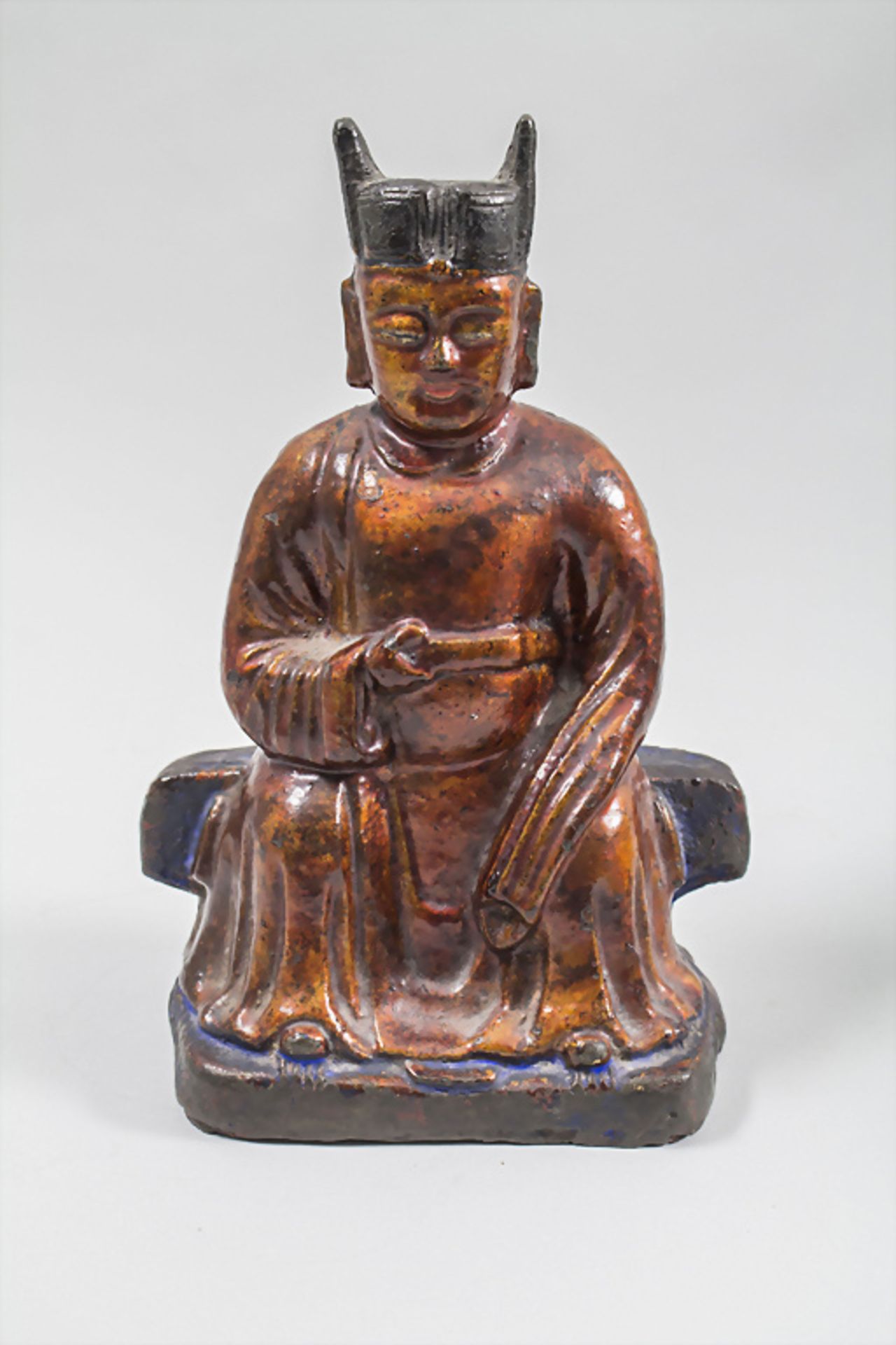 Herrscherfigur / A bronze figure of a sovereign, China, Ming-Dynastie (1368-1644)