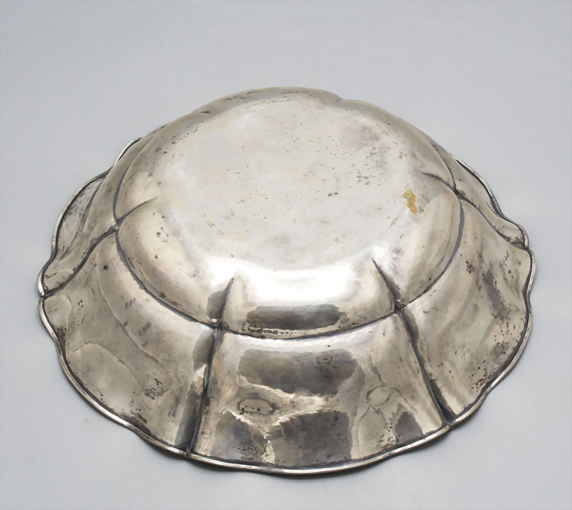 Obstschale / A silver fruit bowl, Hugo Böhm, Schwäbisch Gmünd, um 1910 - Image 3 of 4