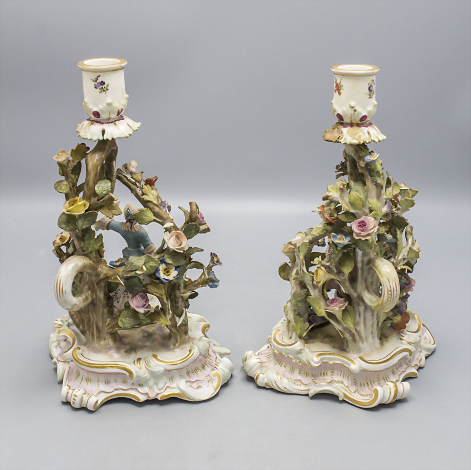 Paar figürliche Kerzenleuchter / A pair of figural candlesticks, Meissen, Mitte 19. Jh. - Bild 5 aus 10