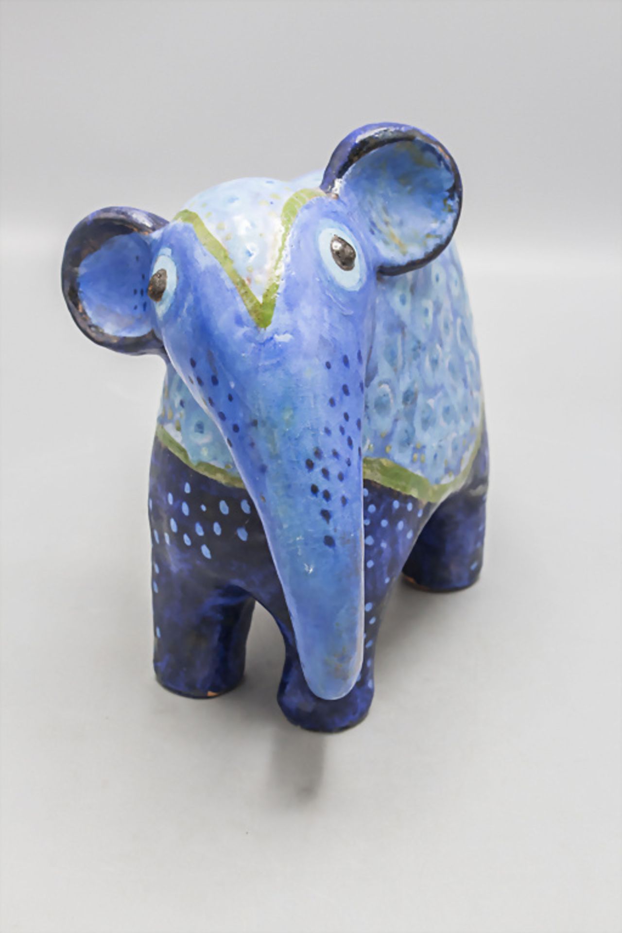 Keramik-Zierobjekt 'Elefant' / A ceramic elephant, Werkstattarbeit Eva Fritz-Lindner, ...