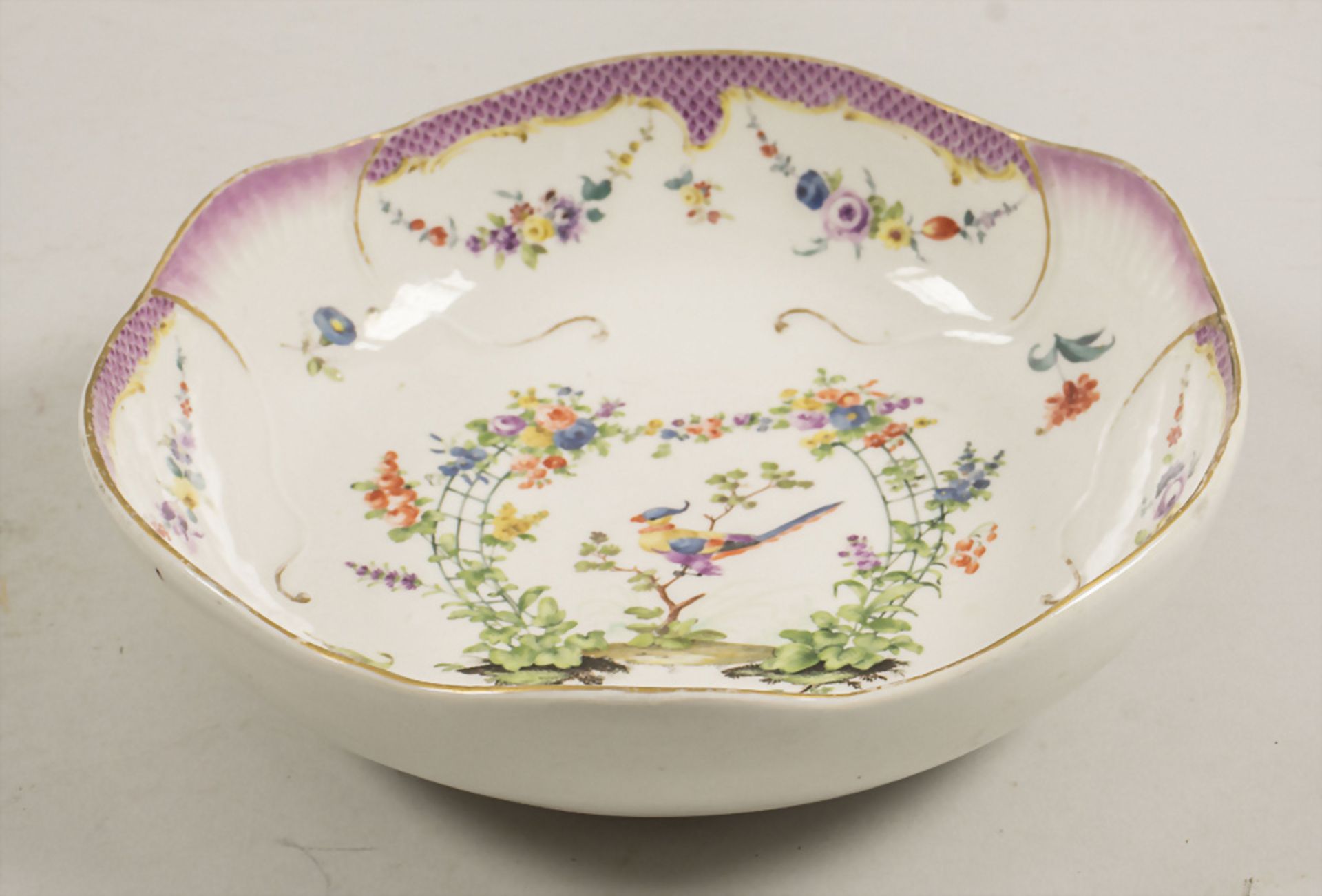 Große Schale mit Paradiesvogel / A large bowl with a paradise bird, Meissen, um 1770 - Image 2 of 5