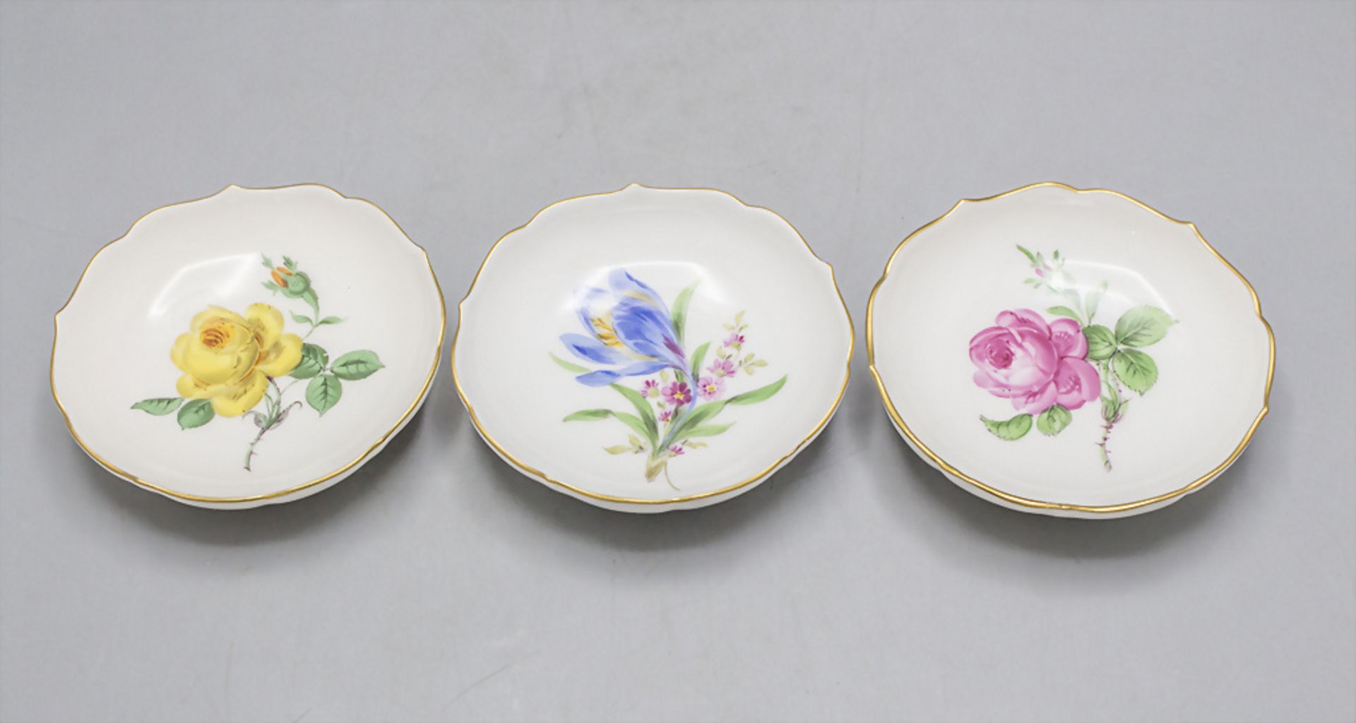 3 Butterschälchen mit Blumendekor / 3 butter dishes with flowers, Meissen, 2. Hälfte 20. Jh.