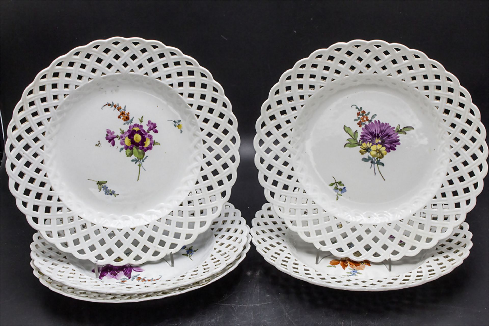 5 Teller mit durchbrochenem Flechtrand / 5 openwork plates with flowers, Meissen, ...