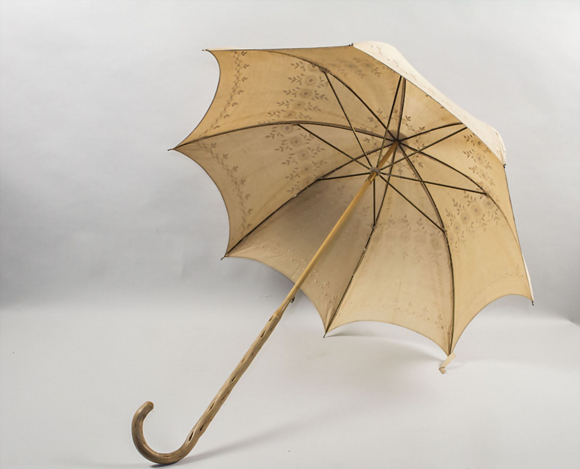 Sonnenschirm / A parasol, Ende 19. Jh. - Bild 2 aus 4