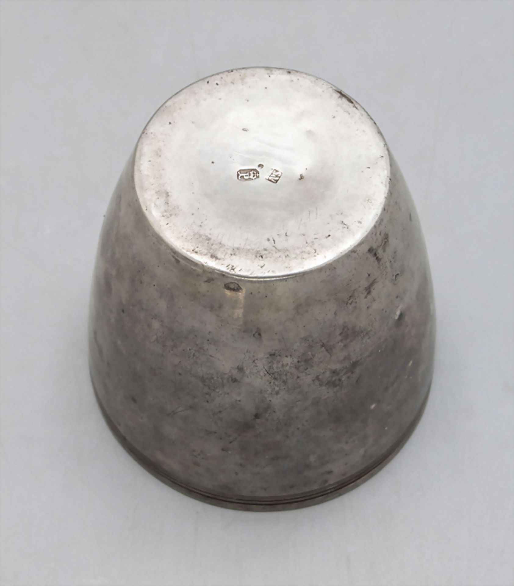 Empire Becher / A silver Empire beaker, Antonio Pereira Soares, Porto, 1810 - Image 2 of 3