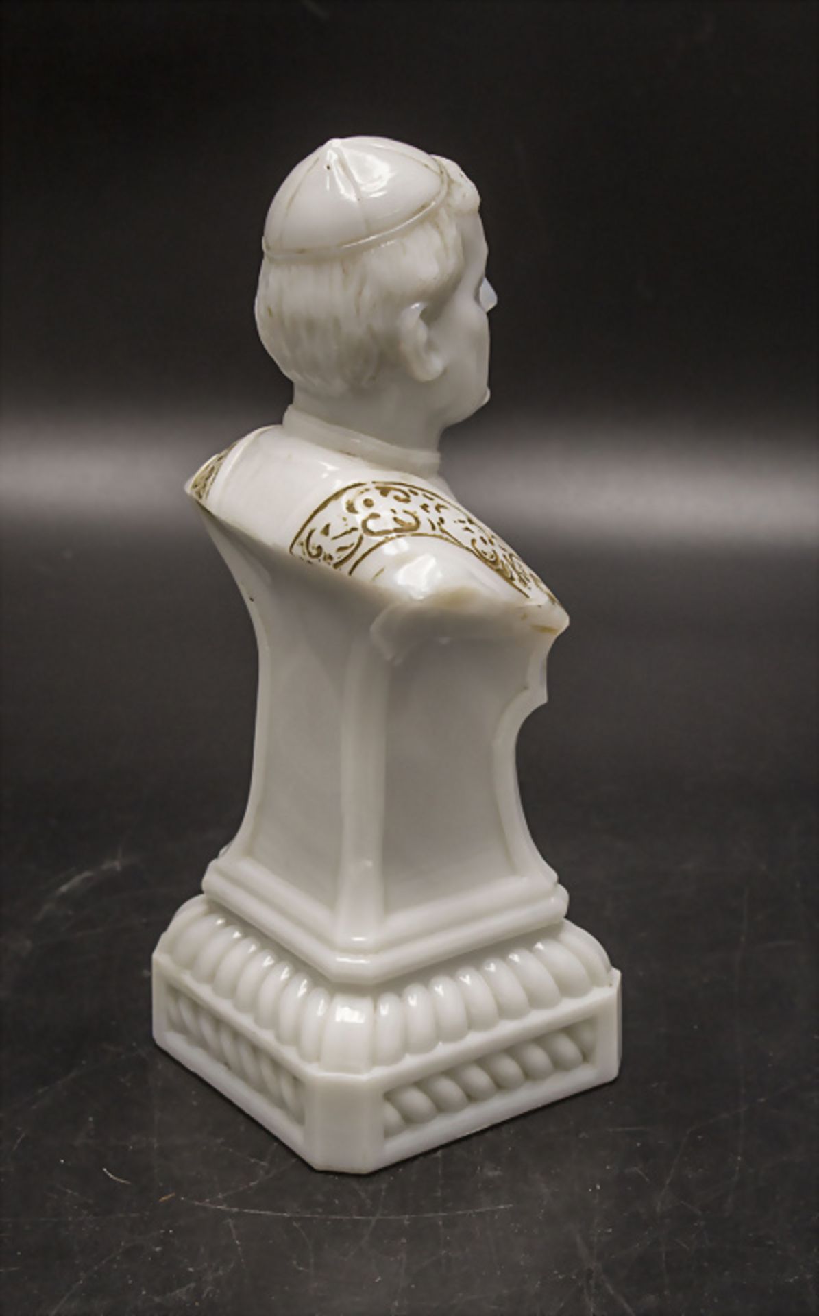 Papst Pius X. Büste / A glass bust of Pope Pius X., Vallérysthal, um 1907 - Bild 3 aus 4