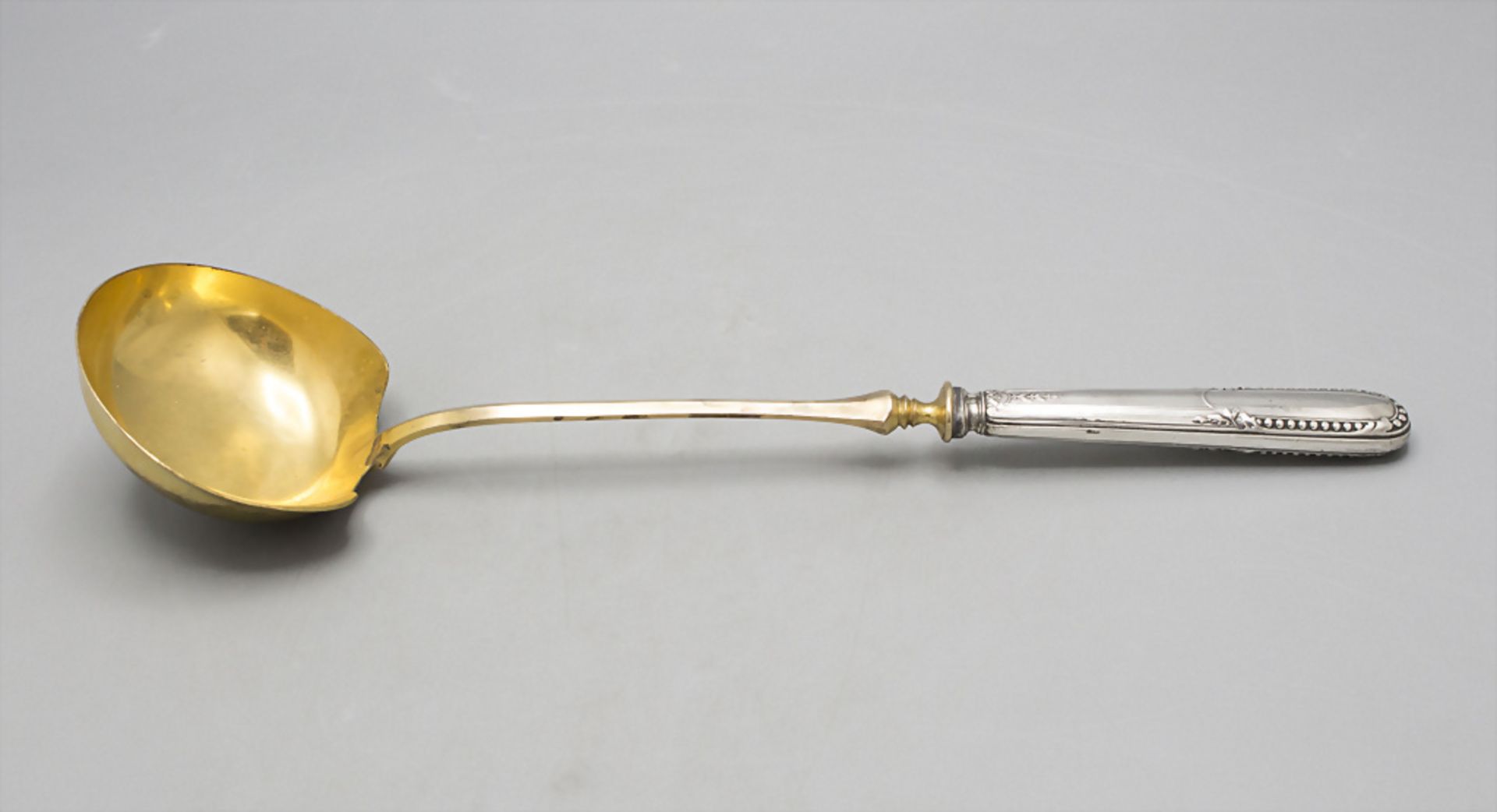 Saucenkelle / A silver gravy ladle, Paris, um 1900 - Image 4 of 5