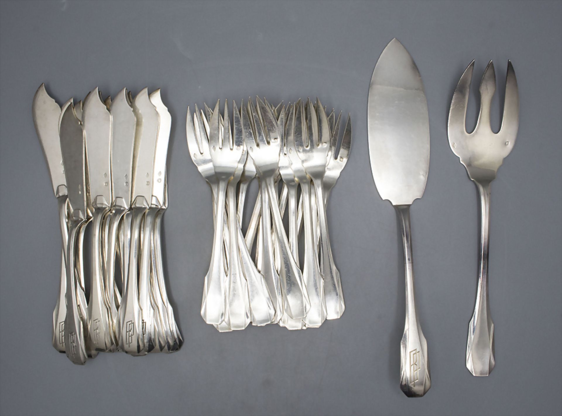 Art Déco Fischbesteck für 18 Personen / 38 pieces of silver Art Deco fish cutlery, Frankreich, ... - Image 2 of 8