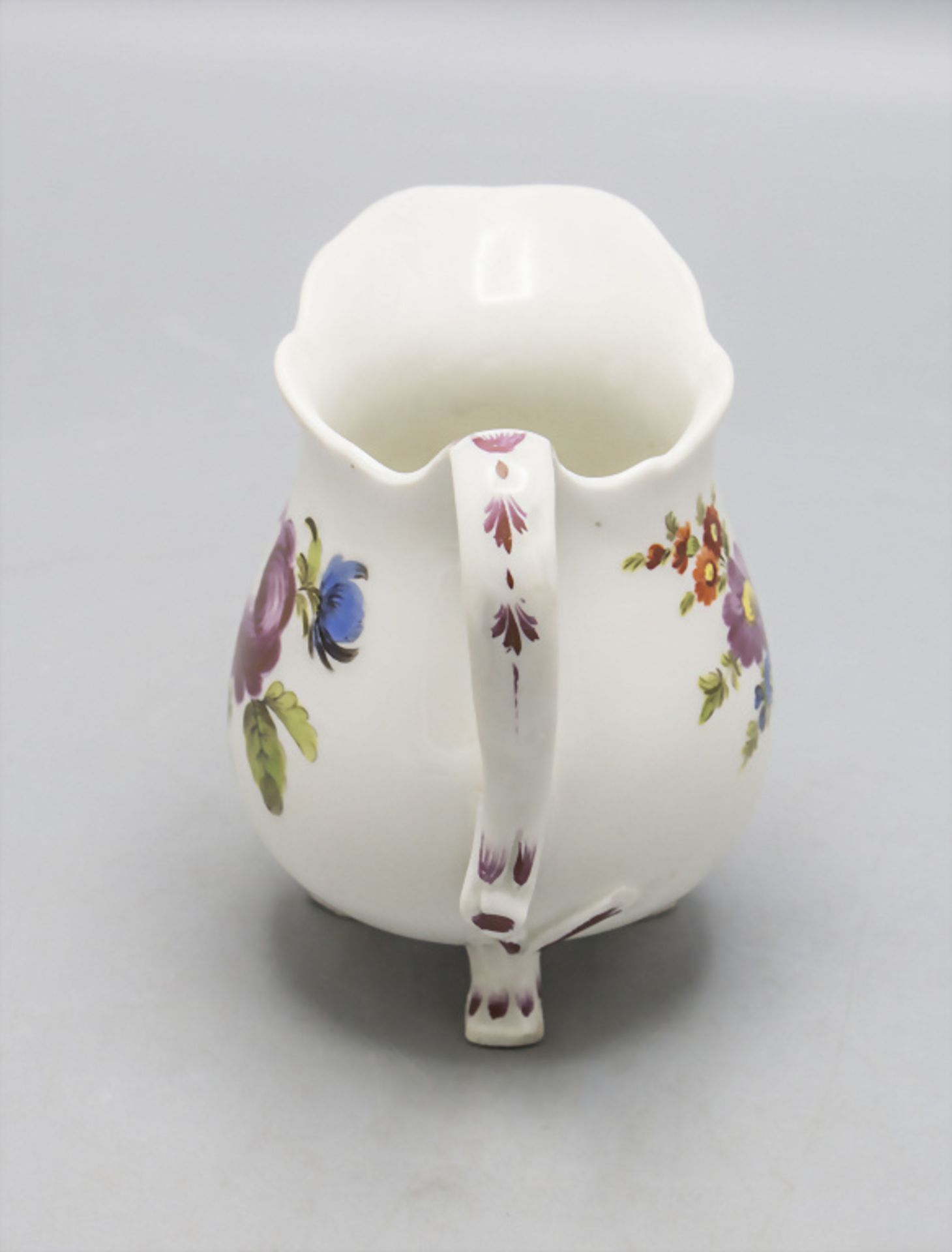 Milchkännchen mit Blumenmalerei / A milk jug with flowers, Wien, Ende 18. Jh. - Image 4 of 5