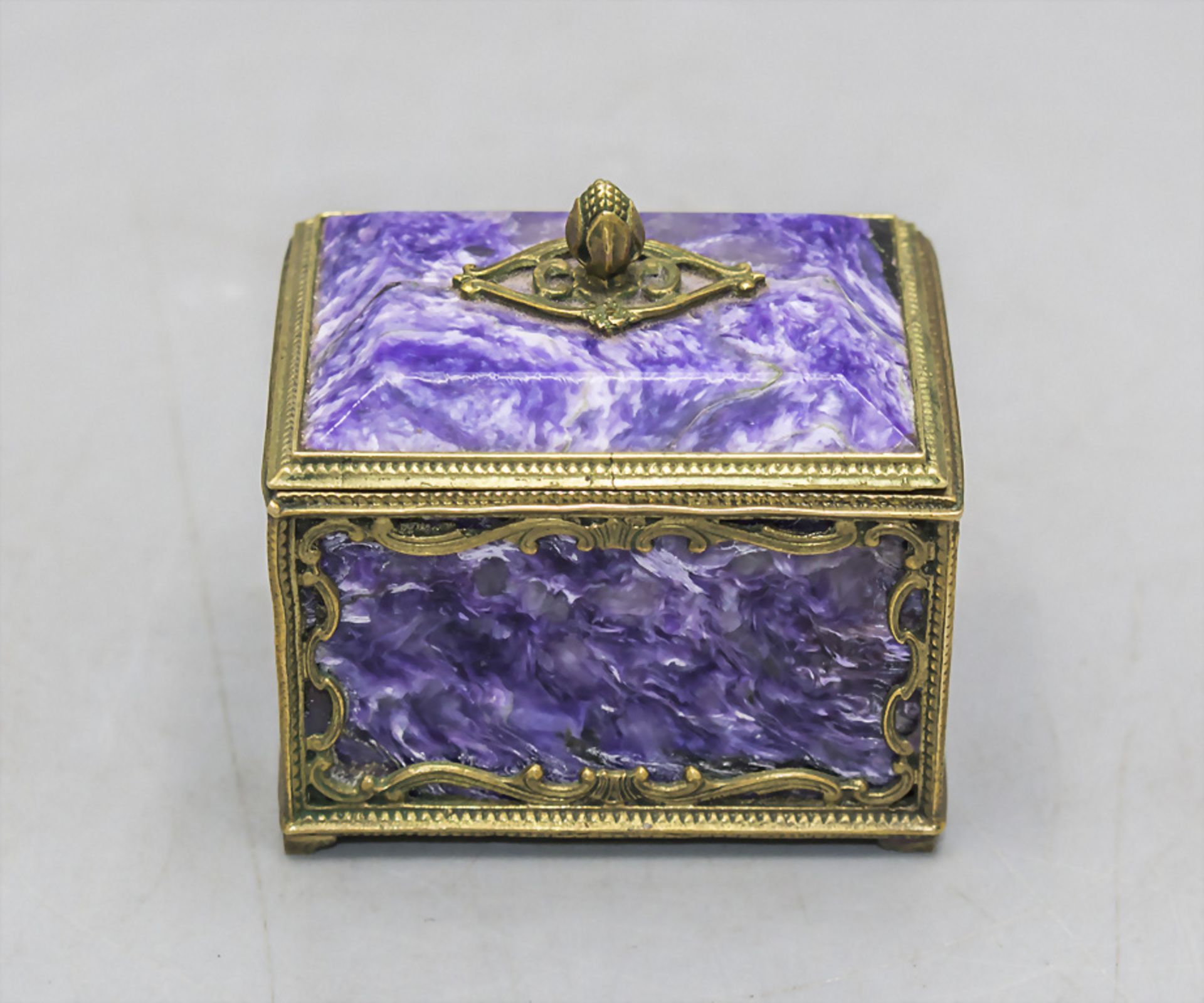 Kleine Potpourri Schatulle / Deckeldose / A small potpourri casket, Russland, wohl 19. Jh.