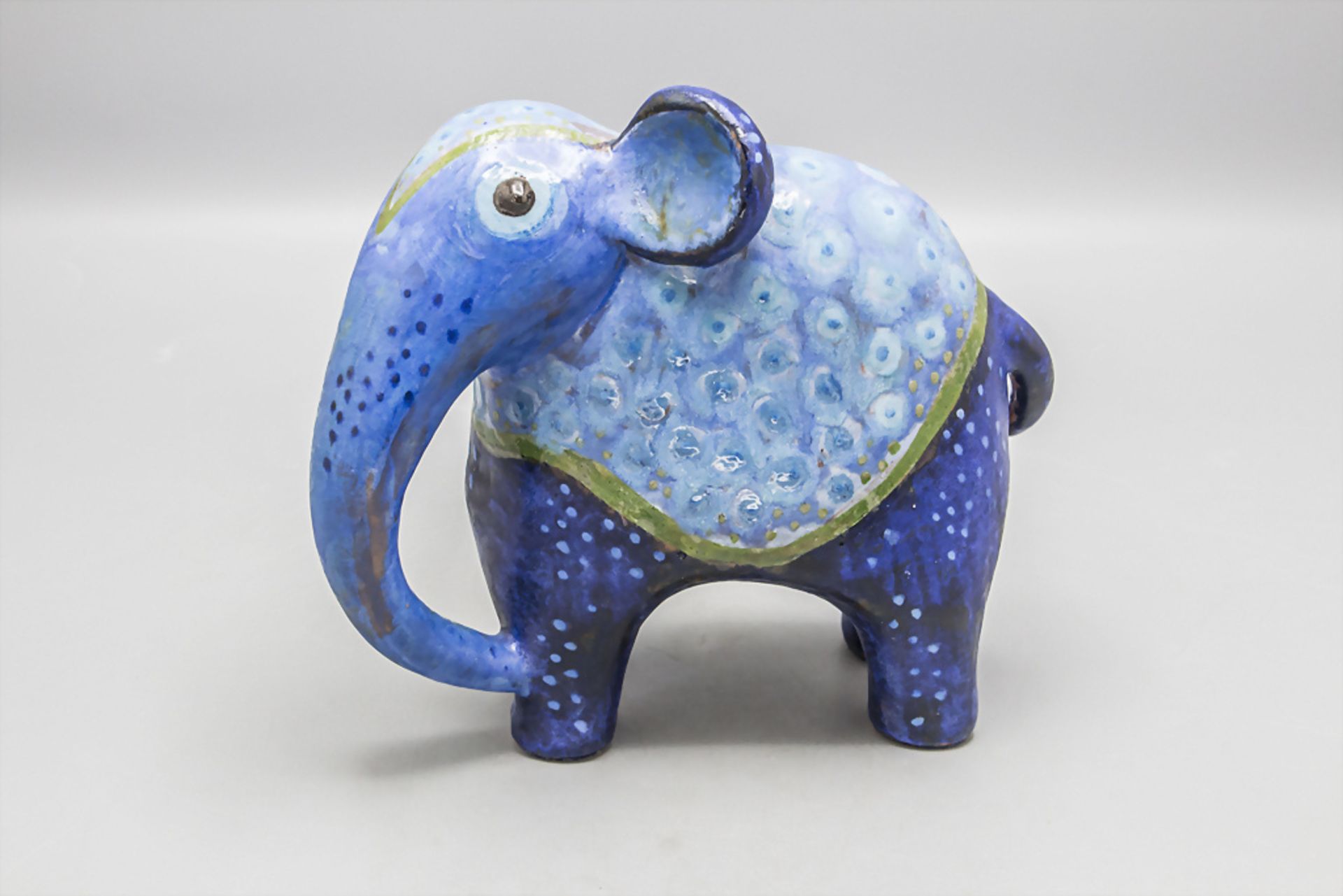 Keramik-Zierobjekt 'Elefant' / A ceramic elephant, Werkstattarbeit Eva Fritz-Lindner, ... - Image 2 of 4