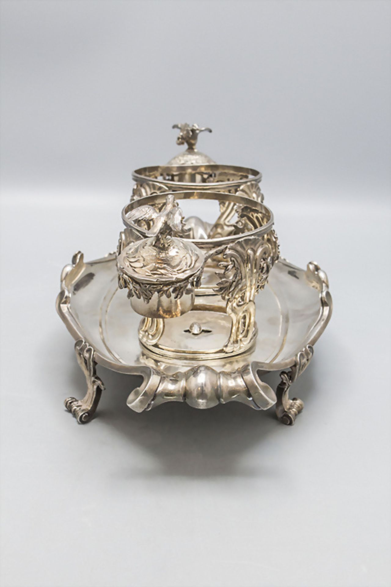 Barock-Menage / A Baroque silver cruet stand / Huiliere, Guillaume Brunet, Arles, 1770 - Image 2 of 9