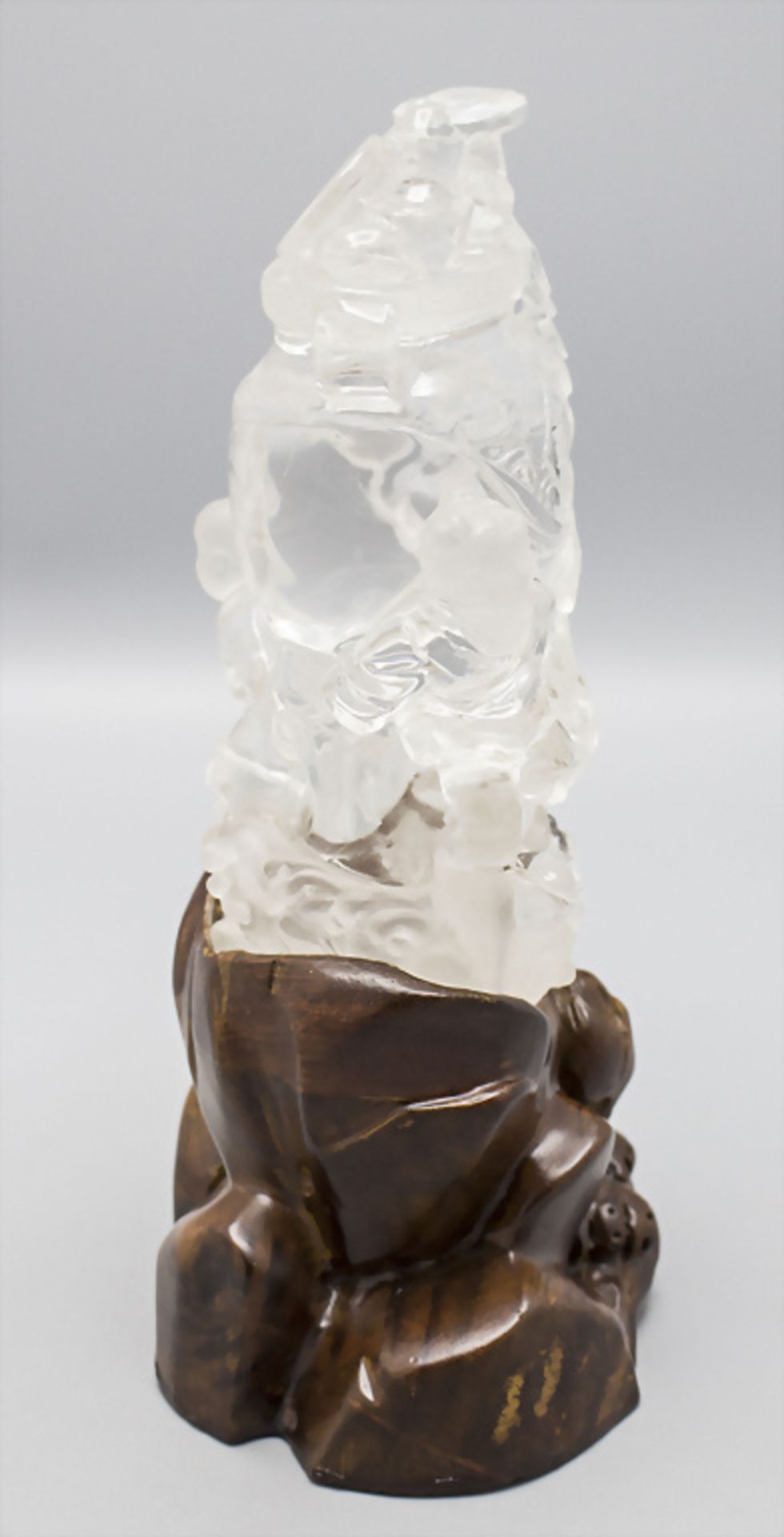 Bergkristall-Figur / A carved rock crystal figure, China, 20. Jh. - Bild 4 aus 9