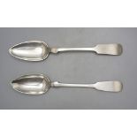 2 Ragout Löffel / 2 Cuillère à ragout en argent massif / 2 large silver serving spoons, A. von ...