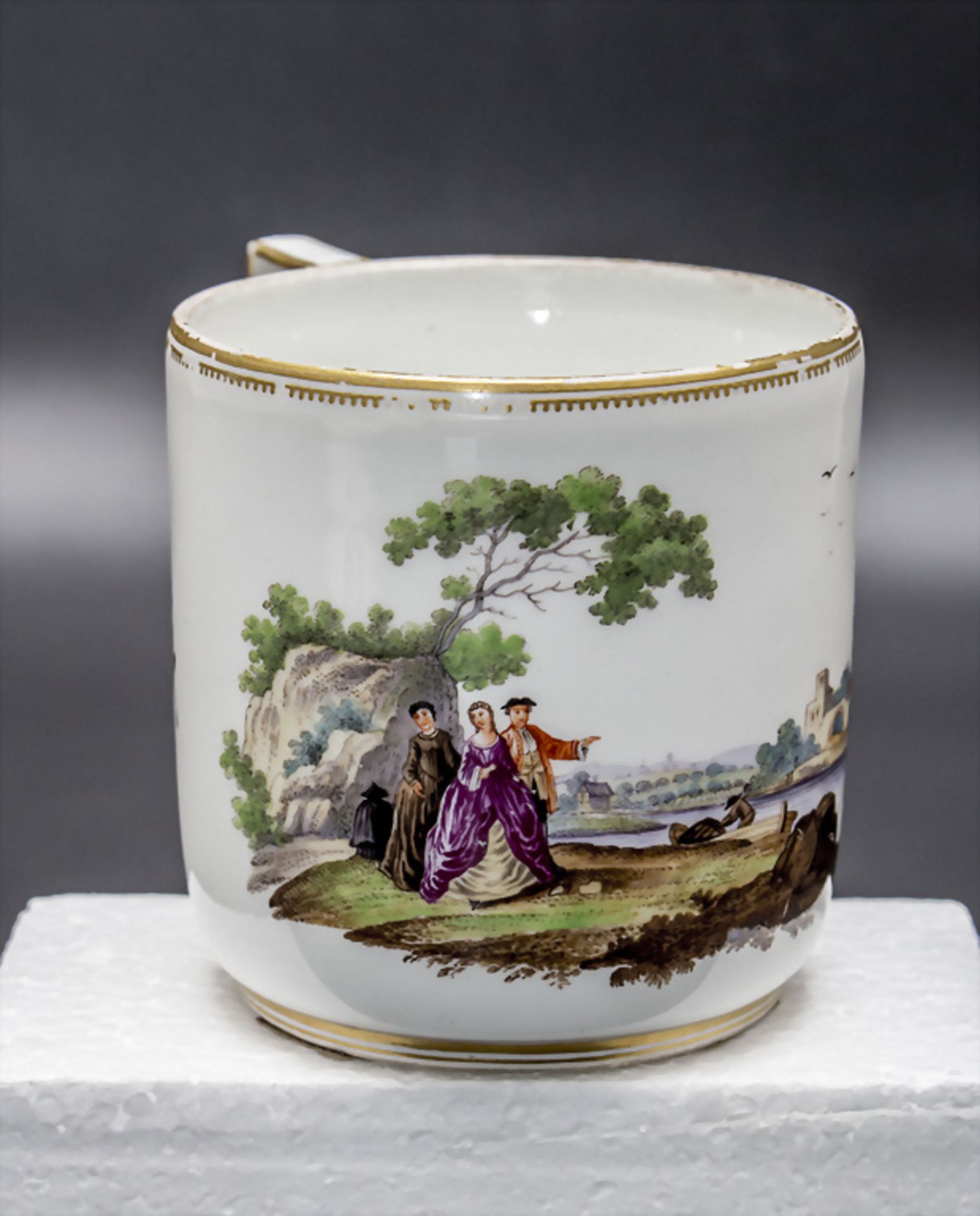 Tasse und Untertasse mit Landschaftszenen / A cup and saucer with landscapes, Marcolini ... - Bild 4 aus 8