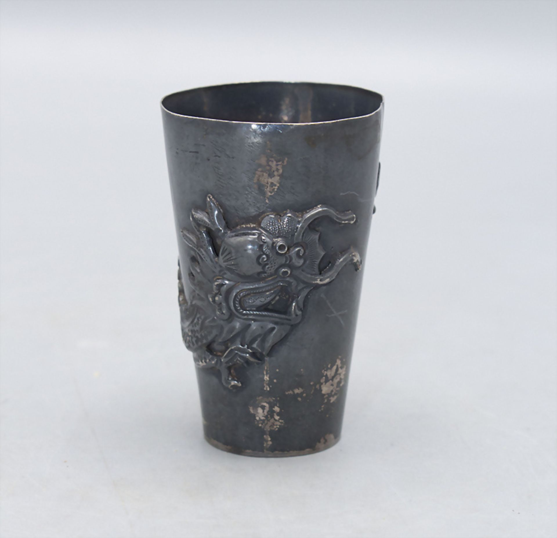 Silberbecher / A silver beaker, China, um 1900