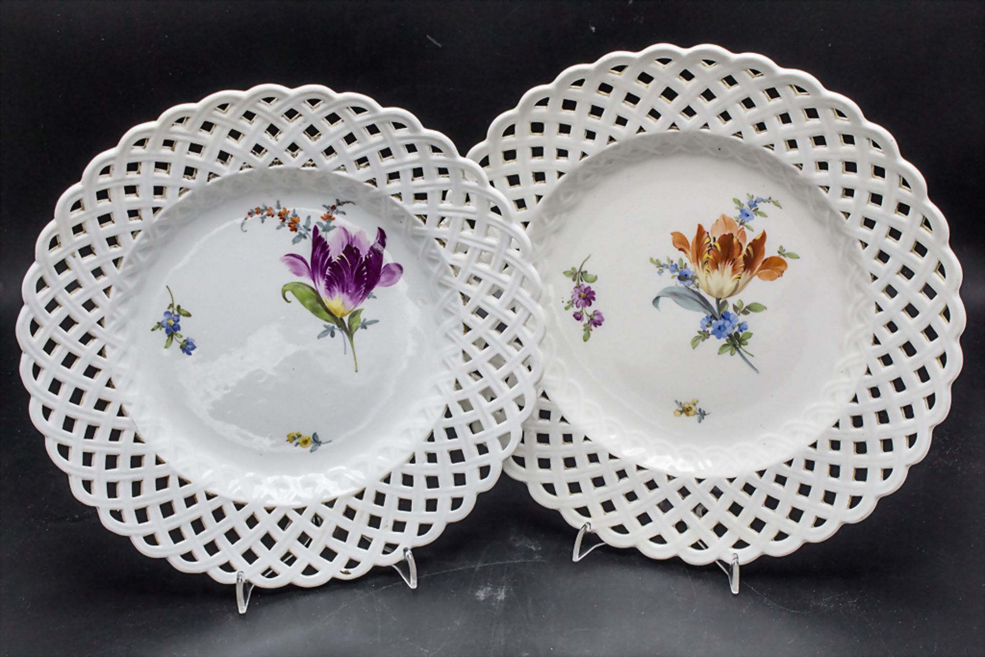 5 Teller mit durchbrochenem Flechtrand / 5 openwork plates with flowers, Meissen, ... - Image 4 of 7