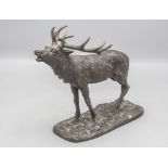 Bronzeplastik 'Röhrender Hirsch' / A bronze sculpture of a roaring stag, 20. Jh.