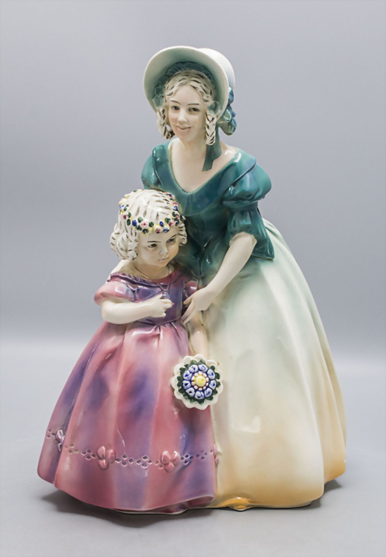 Biedermeier Dame mit Kind / A Biedermeier lady with child, Hertwig & Co, Katzhütte, um 1900