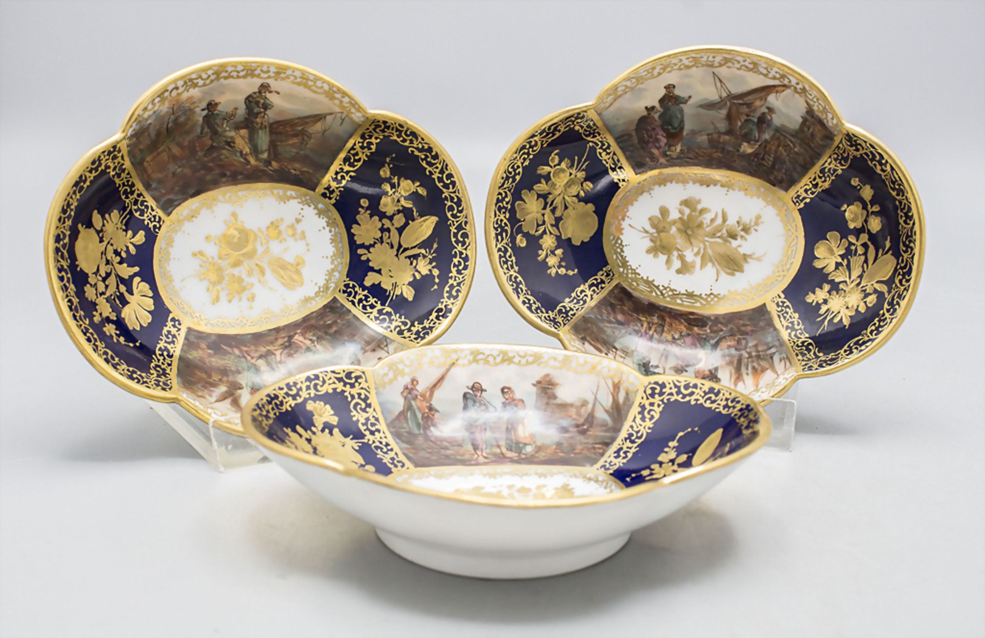 3 Zierschalen mit feinen Uferszenen / 3 decorative dishes finely painted with harbor and shore ... - Image 2 of 7