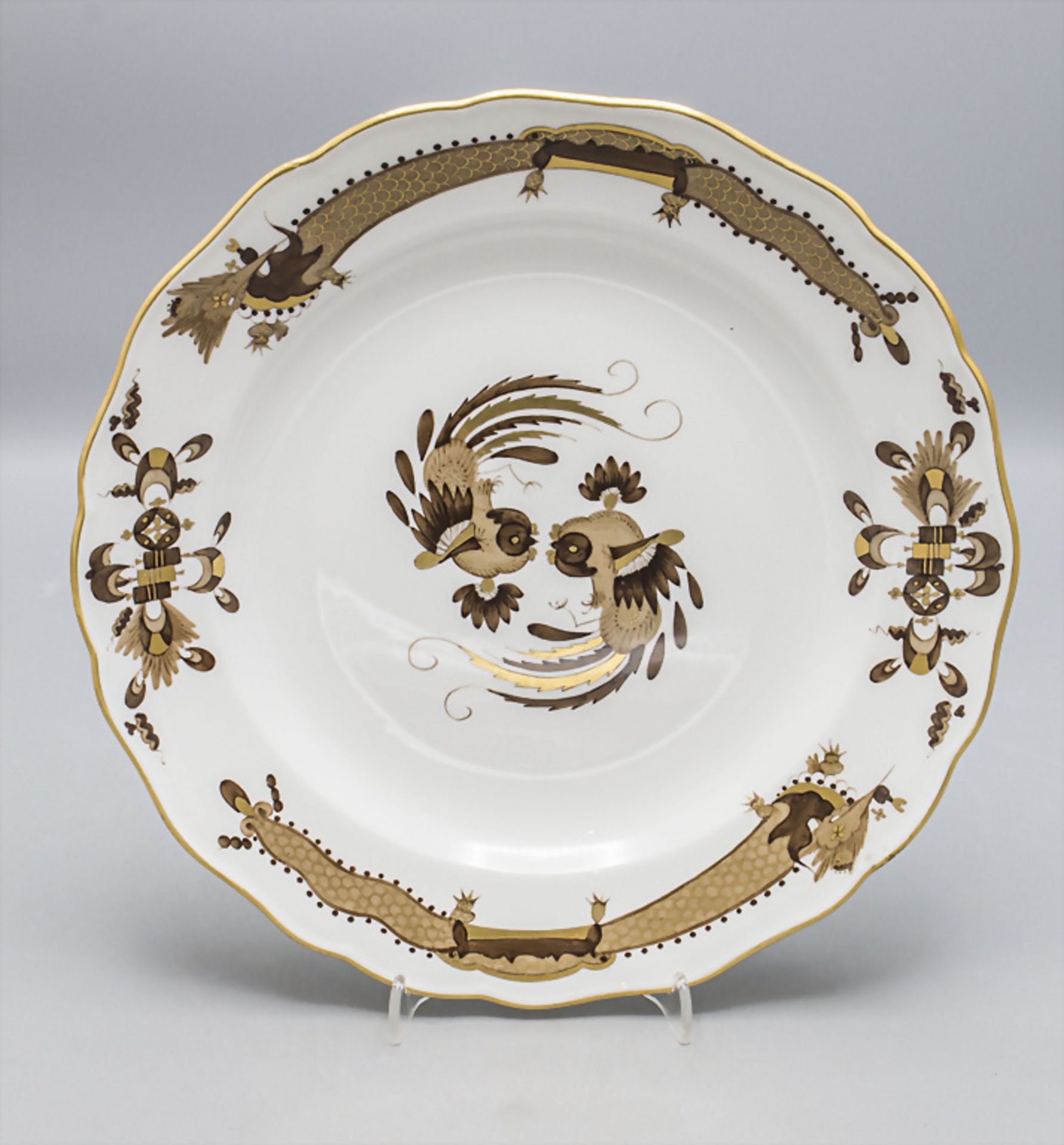 Speiseteller 'Reicher Drache' / A dinner plate with 'Rich Dragon' decoration, Meissen, Ende 19. Jh.