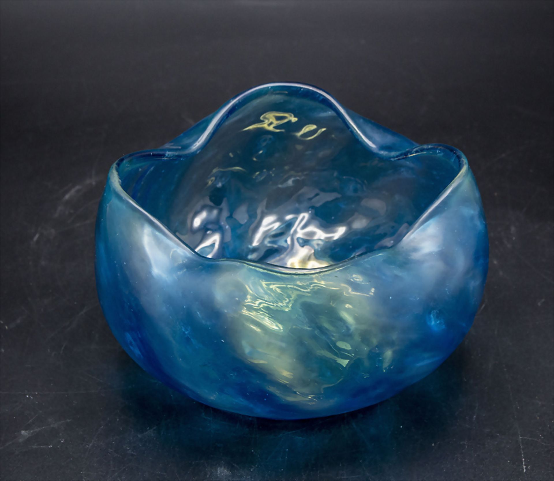 Jugendstil Schale / An Art Nouveau glass bowl, Johann Loetz Witwe, Klostermühle, um 1915 - Image 3 of 5