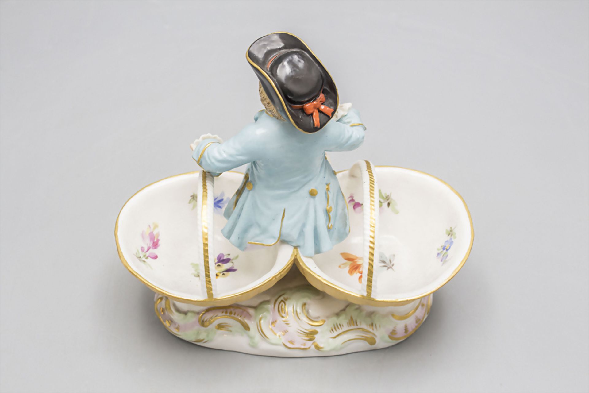 Doppelgewürzschälchen mit Knabe / A double open salt with a boy, Meissen, um 1860 - Bild 4 aus 6