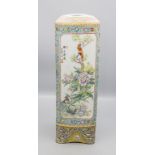 Vase / A porcelain vase, China, wohl Republikperiode (1912-1916)