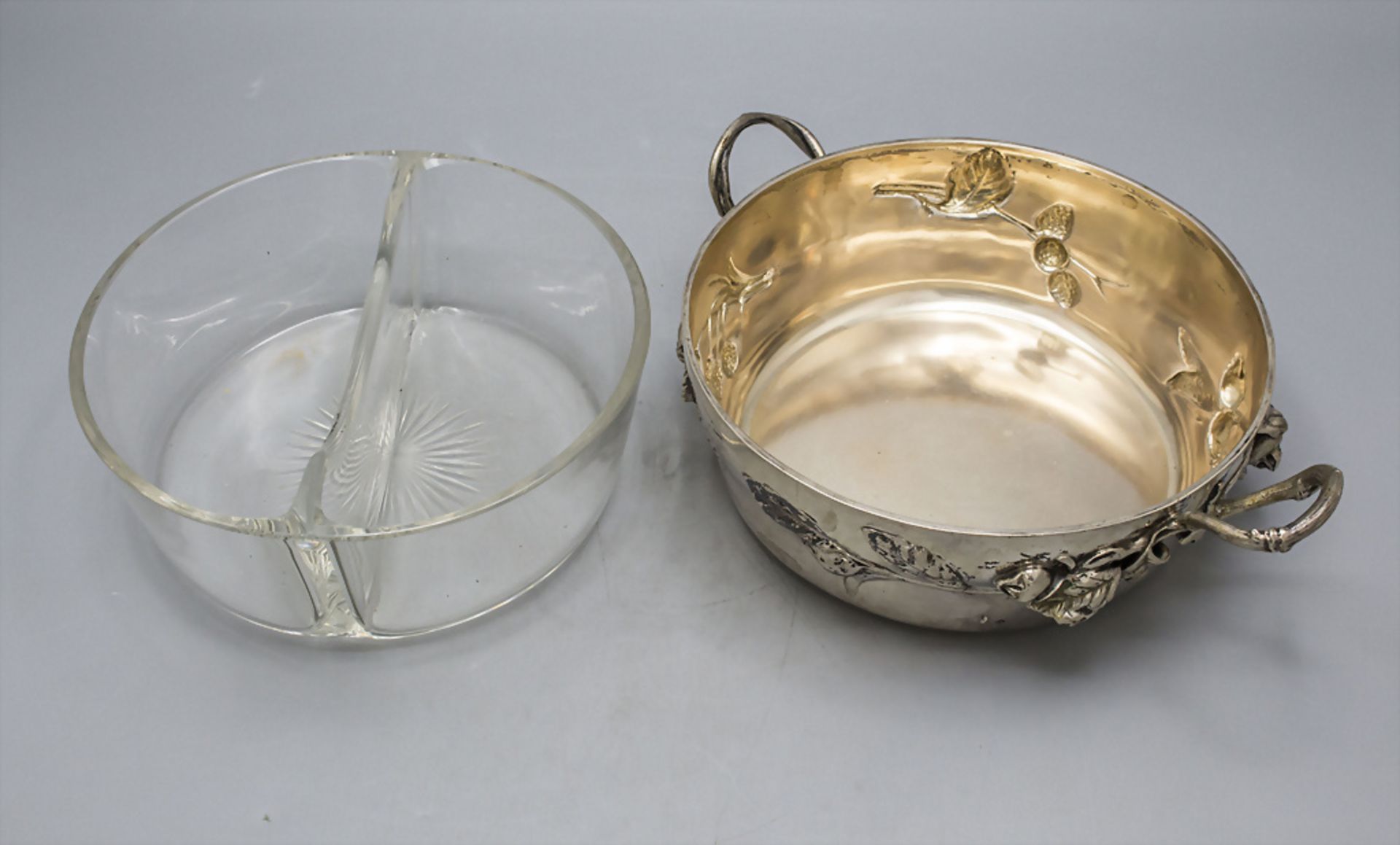 Jugendstil Silberschale mit Mispeln und Erdbeeren / An Art Nouveau silver bowl with medlars ... - Bild 5 aus 8