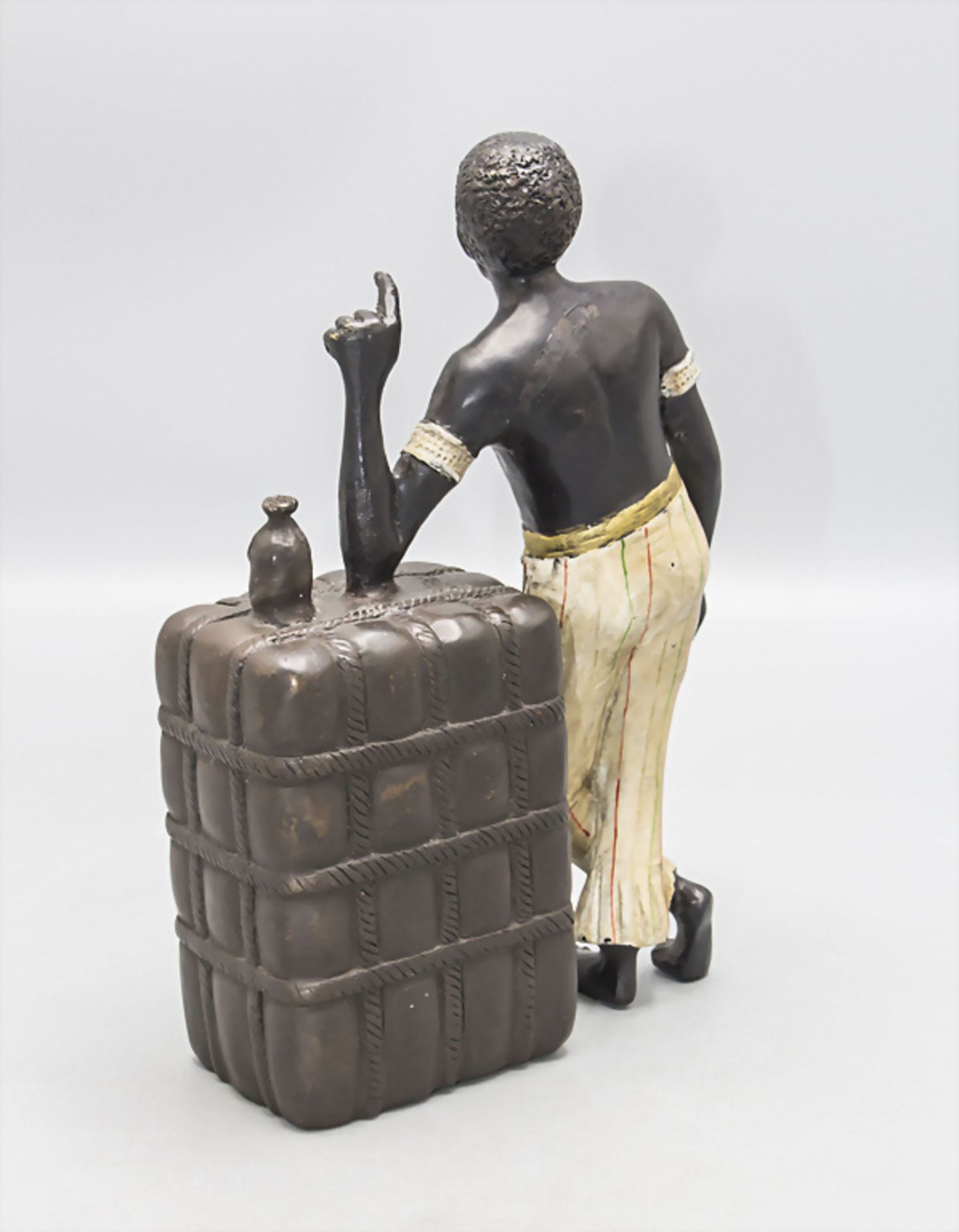 Wiener Bronze 'Afrikanischer Seemann' / A Vienna bronze sculpture 'An African sailor' - Image 3 of 4